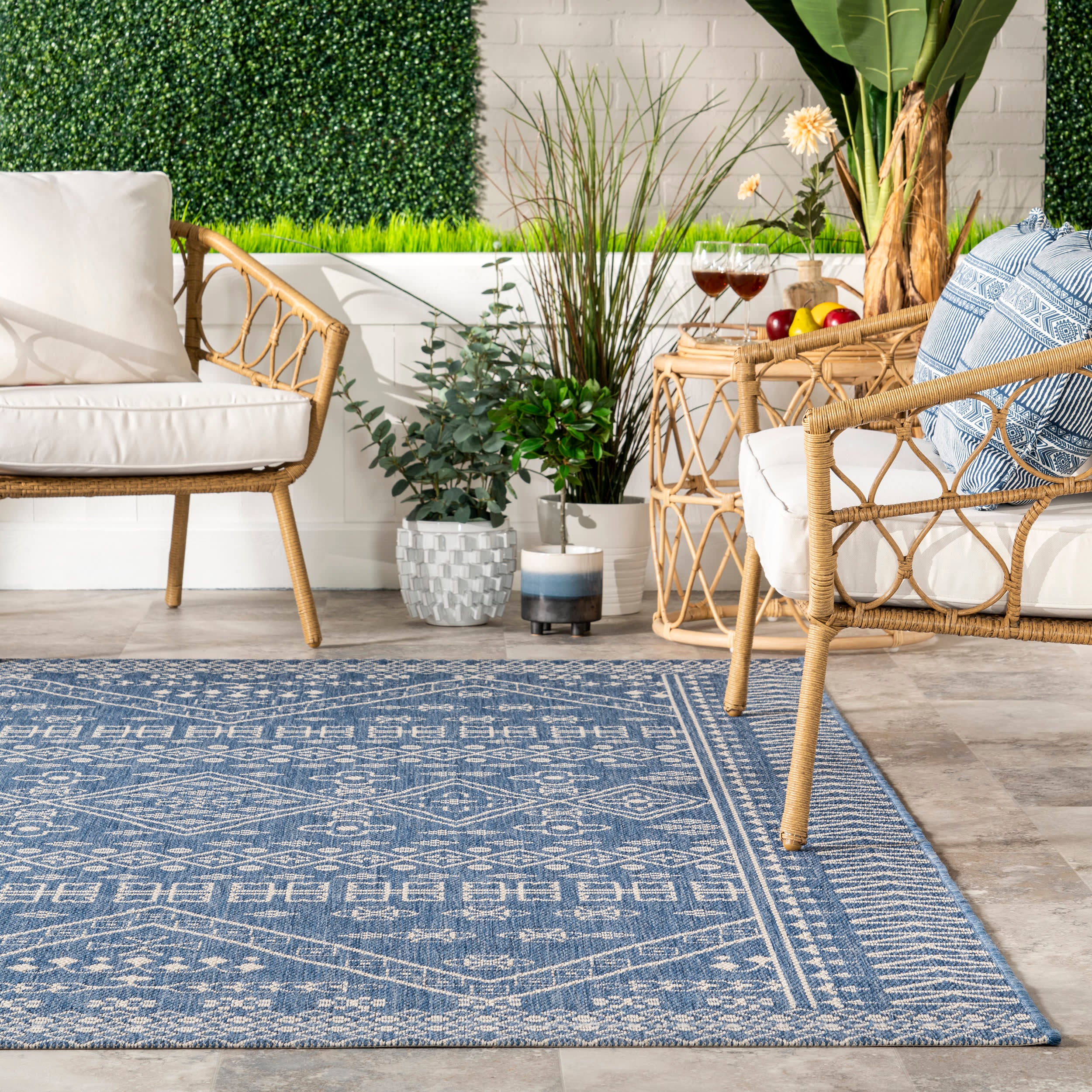 Premium Diamond Pattern Indoor/Outdoor Area Rug - Waterproof & Stain-Resistant Blue Floor Mat for Living Room, Patio, Deck or Bedroom