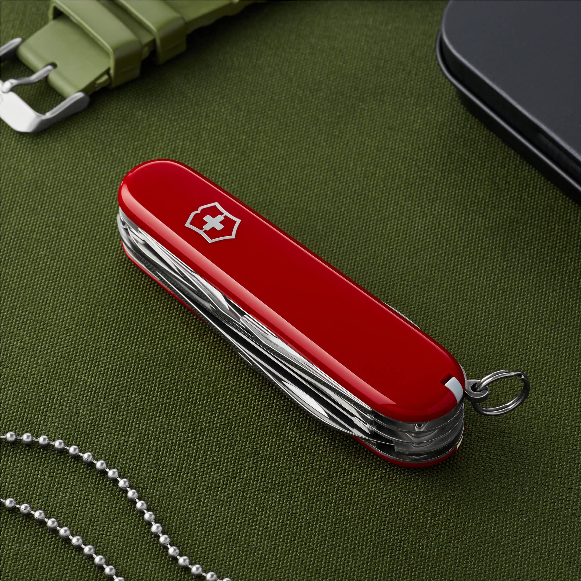 Victorinox Swiss Army Huntsman Pocket Knife - 15 Functions, Red Multi-Tool for Camping, Hiking & Everyday Carry (EDC) | Perfect for Outdoor Adventures, Survival & DIY Projects