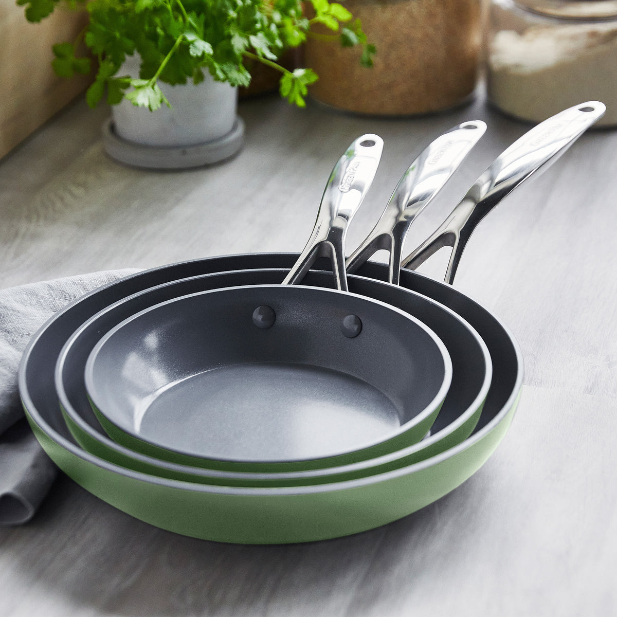 Valencia Pro Ceramic Nonstick Frypan Set - 8