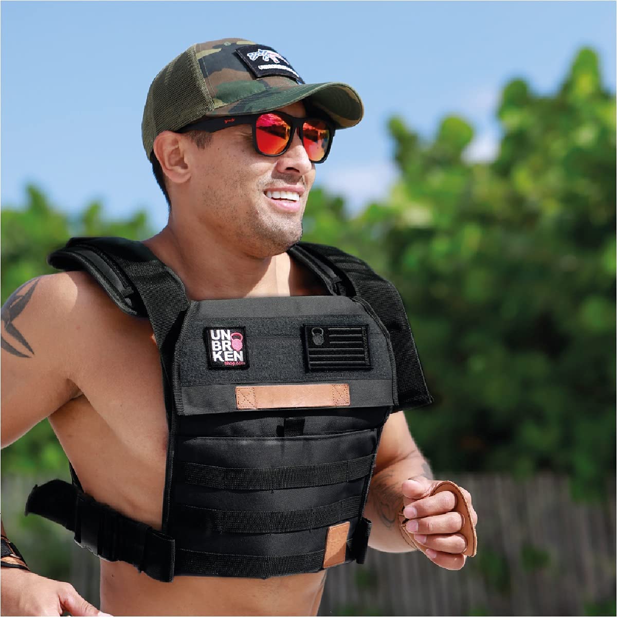 Adjustable Weighted Vest with Sand Plates for CrossFit & Strength Training - Men & Women - Perfect for Running, Endurance Workouts & WOD - Includes 2 Patches - Ideal for Gym, Outdoor Fitness & Military Training