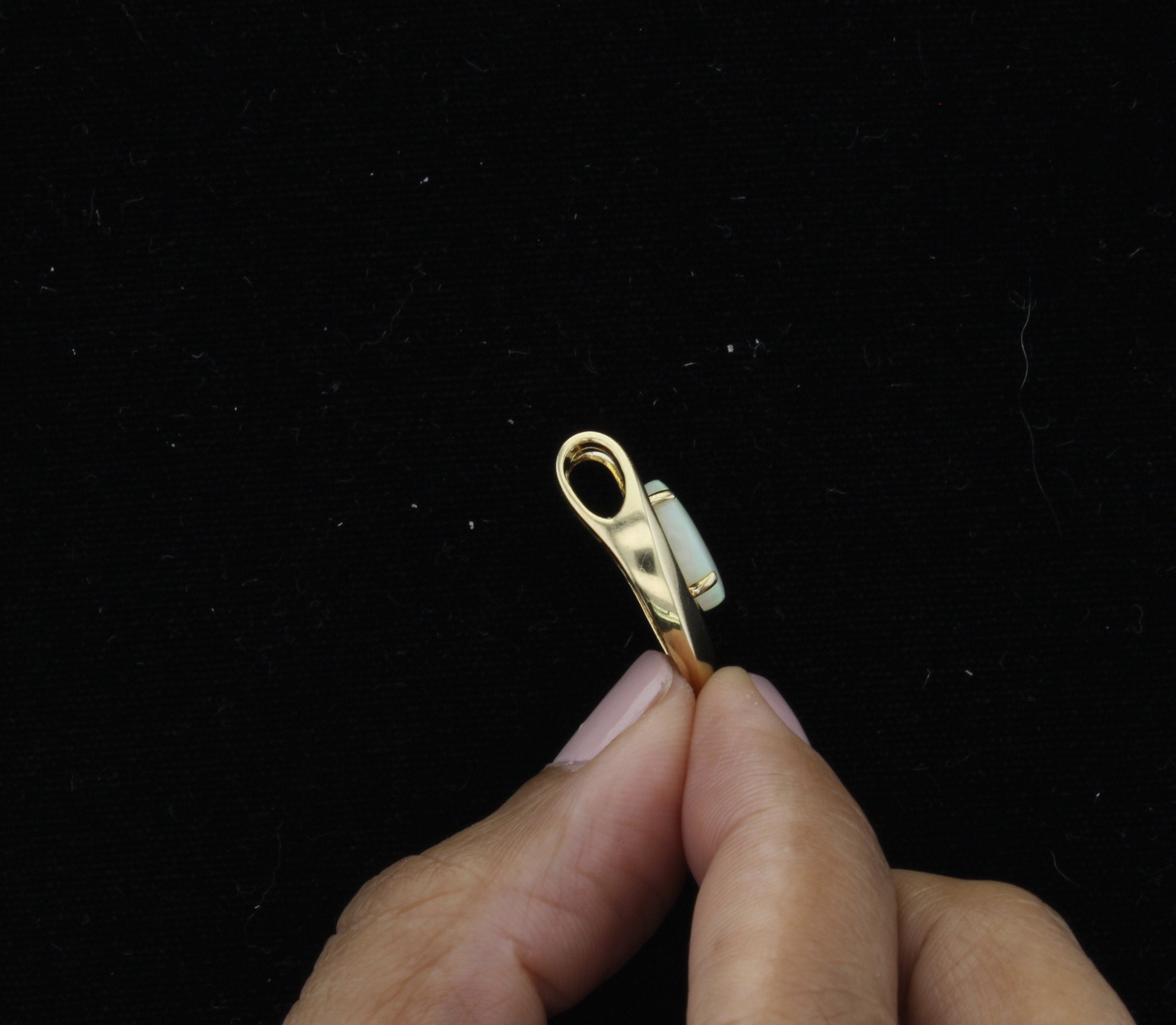 14K Yellow Gold Oval Opal Necklace with Gold Accent - Elegant Jewelry for Women, Perfect Gift for Birthday, Anniversary & Special Occasions