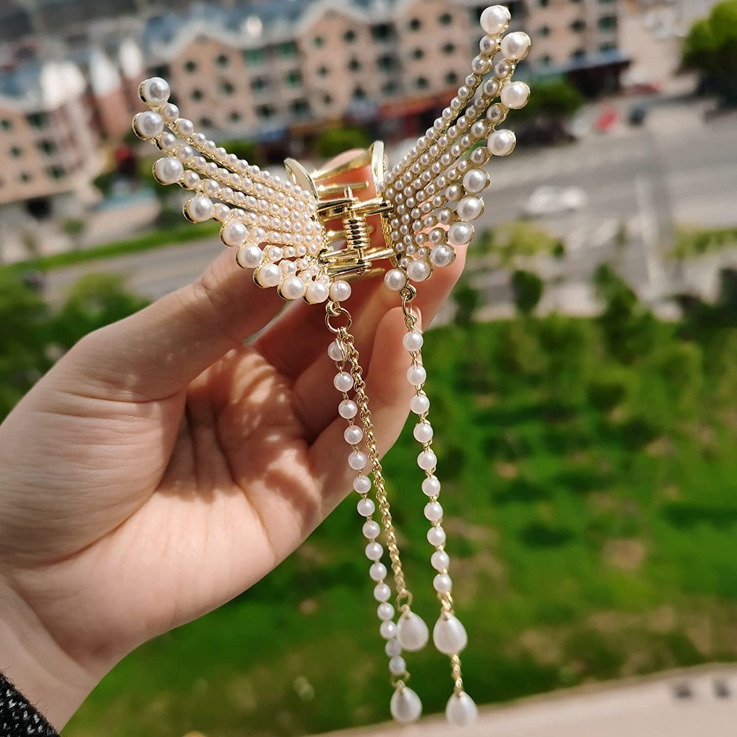 TOPPROSPER Crystal Pearl Butterfly Hair Clips for Women - Elegant Tassel Hairpins, Shiny Hair Accessories for Birthday Parties, Weddings & Special Occasions (Pearl)