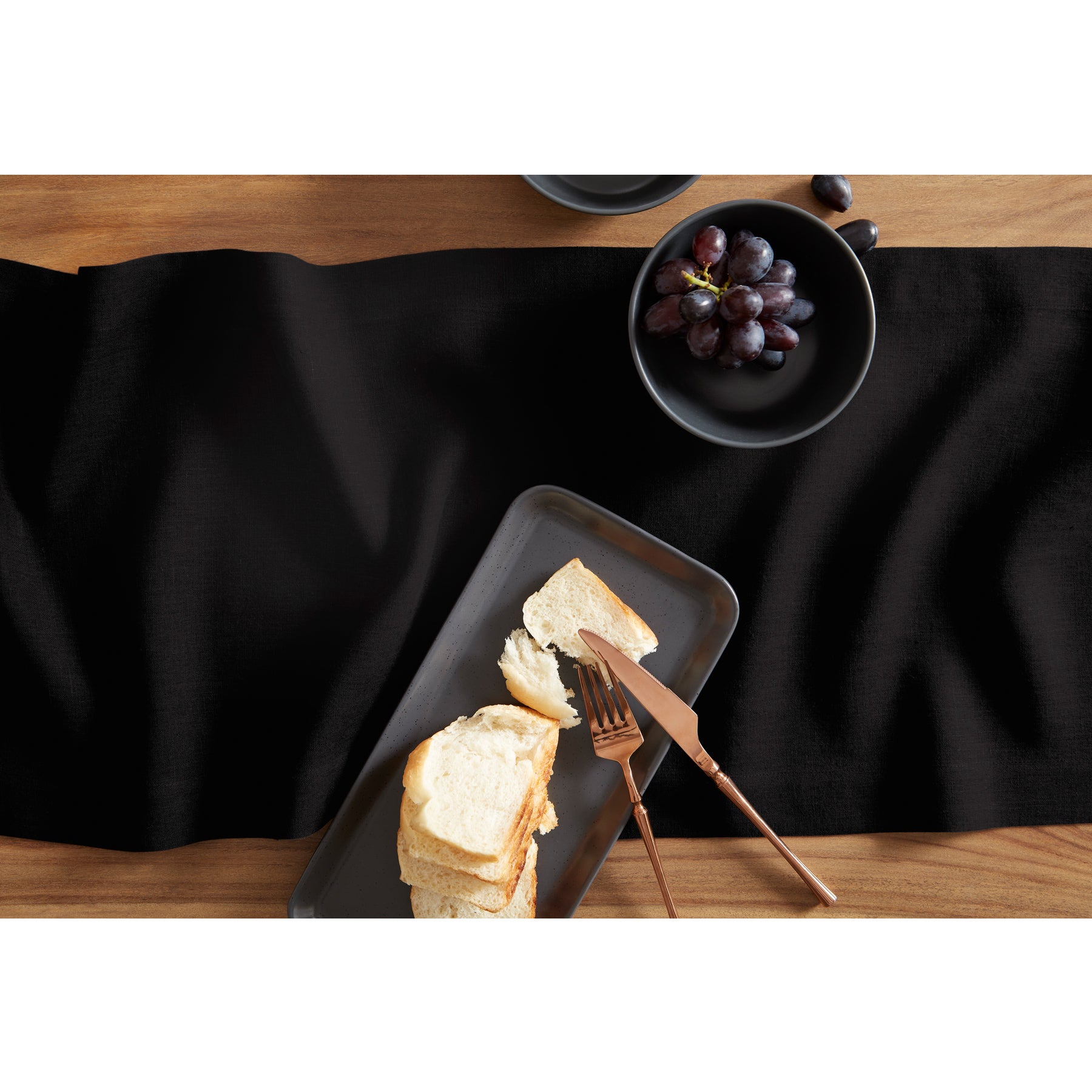 Sonoma Table Runner - Elegant Cotton Linen Dining Table Decor for Thanksgiving, Christmas & Wedding - Perfect for Holiday Home Decor & Party Settings