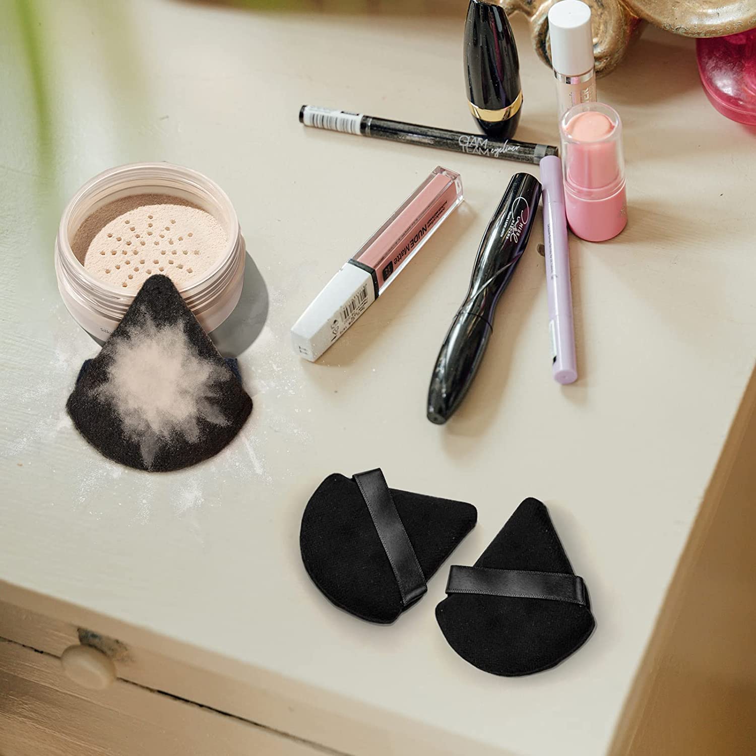 Houvida Professional Foundation Brush & 2-Piece Triangle Powder Puffs Set - Liquid & Powder Makeup Blending Tool for Flawless Face & Body Application (Black) | Perfect for Daily Makeup, Contouring & On-The-Go Touch Ups