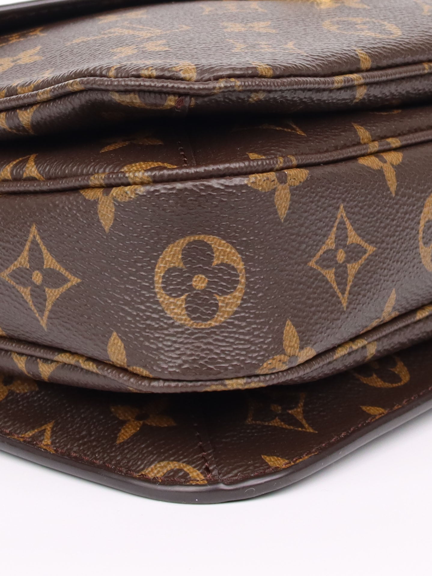 Louis Vuitton Monogram Pochette Metis Crossbody Bag - Luxury Designer Handbag for Women, Perfect for Work, Travel & Everyday Use