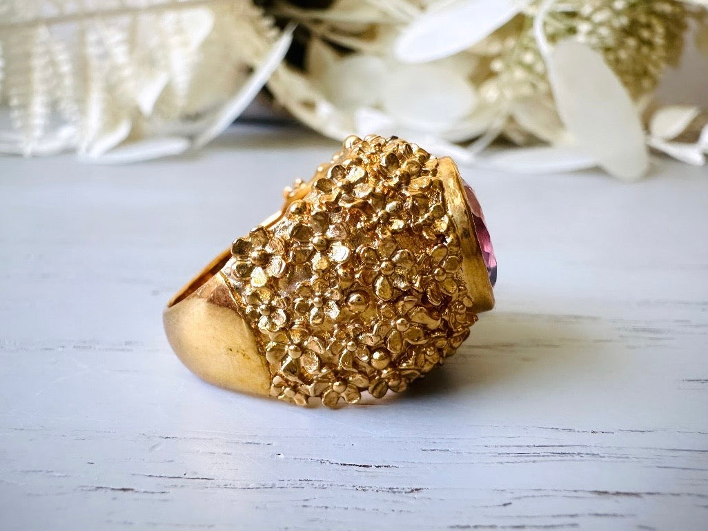 Vintage 70s Gold Plated Purple Amethyst Cocktail Ring - Elegant Statement Jewelry for Women, Perfect for Parties, Weddings & Special Occasions