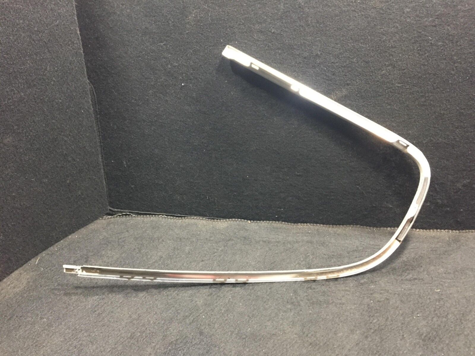 2002-2005 Volkswagen Passat B5 Rear Left Quarter Window Glass Trim Molding OEM D23 - Perfect Replacement for Damaged Parts, Enhances Vehicle Aesthetics & Weather Protection