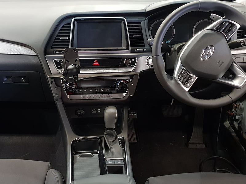 Industrial Evolution InDash Mount for Hyundai Sonata (2017-2020) - Secure Phone Holder for Hands-Free Navigation & Safe Driving