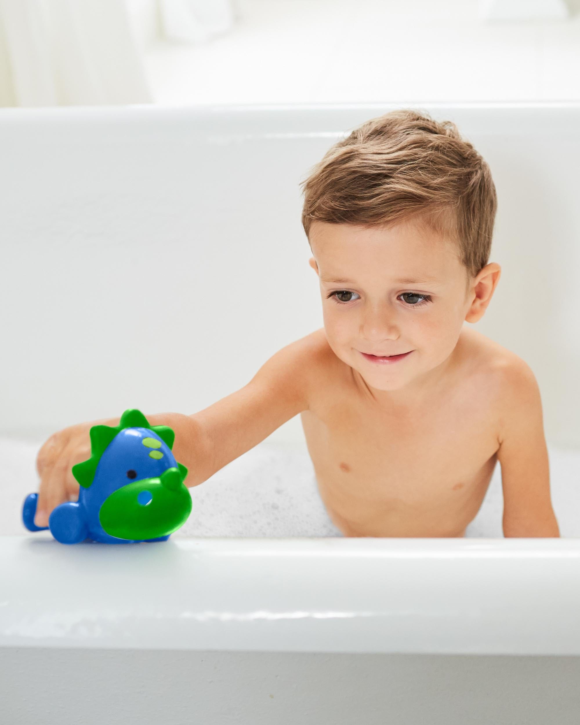 Skip Hop Zoo Light Up Bath Toys for Toddlers - Fun & Safe Bathtime Animal Toys with LED Lights - Perfect for Baby Bath Time, Sensory Play & Learning