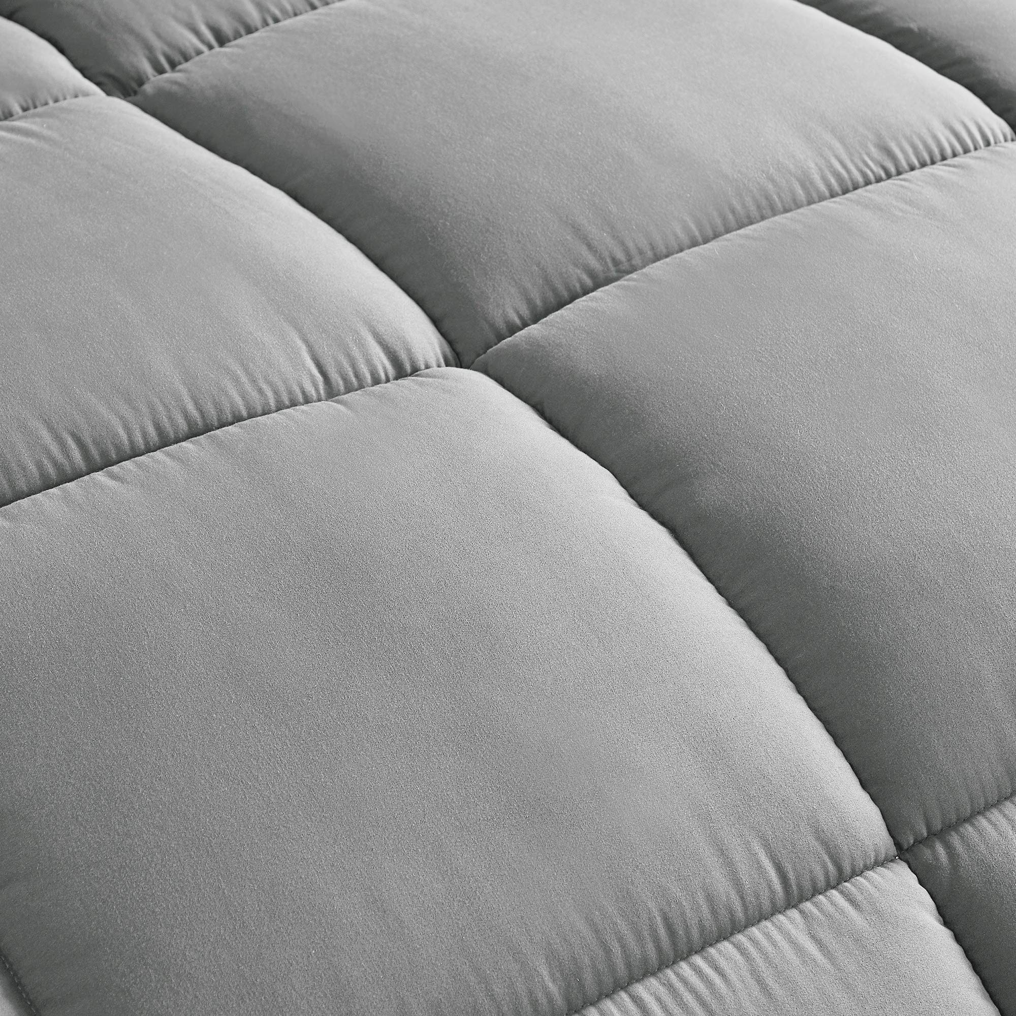 Premium 500 GSM Cotton Alternative Blanket Comforter Set - Queen Size Winter Warm Ultra Soft Fluffy Bedding with Corner Tabs & Box Stitching (3-Piece Set: Comforter + 2 Pillow Shams) | Light Grey | Ideal for Cozy Winter Nights, Guest Bedrooms & Luxury Hotel-Style Bedding