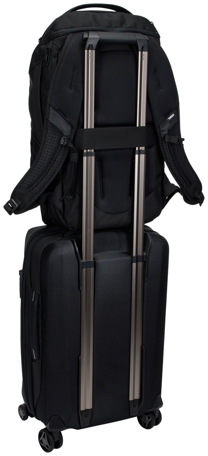 Thule Accent 28L Backpack - Lightweight & Durable Daypack for Travel, Hiking & Commuting - Water-Resistant Black Laptop Backpack with Padded Shoulder Straps