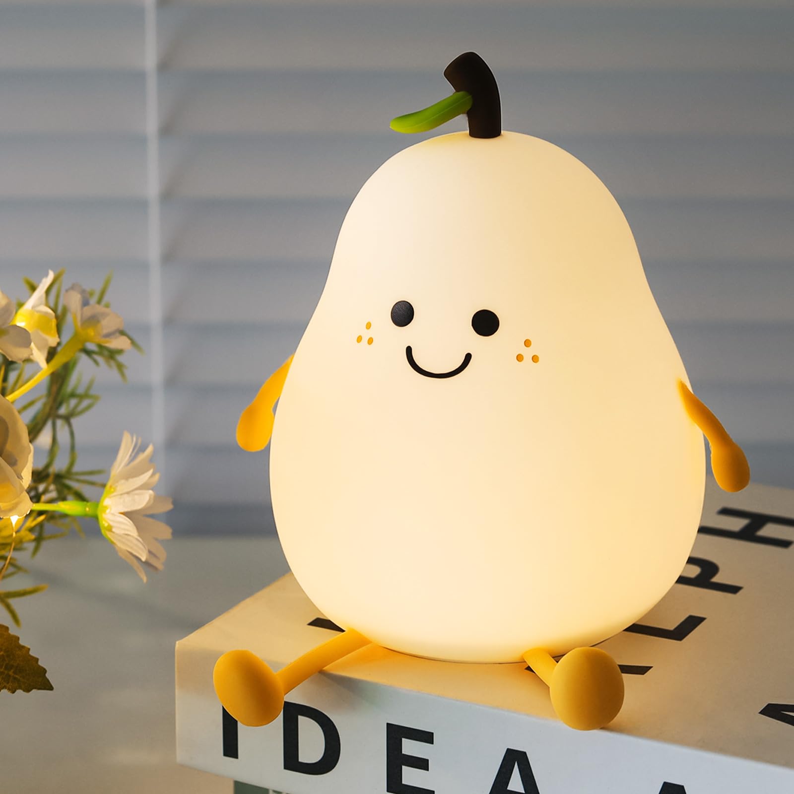Cute Pear-Shaped Night Light for Kids - Soft Silicone LED Touch Lamp for Toddlers, Nursery Decor & Bedside Lighting - Perfect Birthday Gift for Babies, Children & Women - Ideal for Bedrooms, Nurseries & Relaxing Nighttime Use