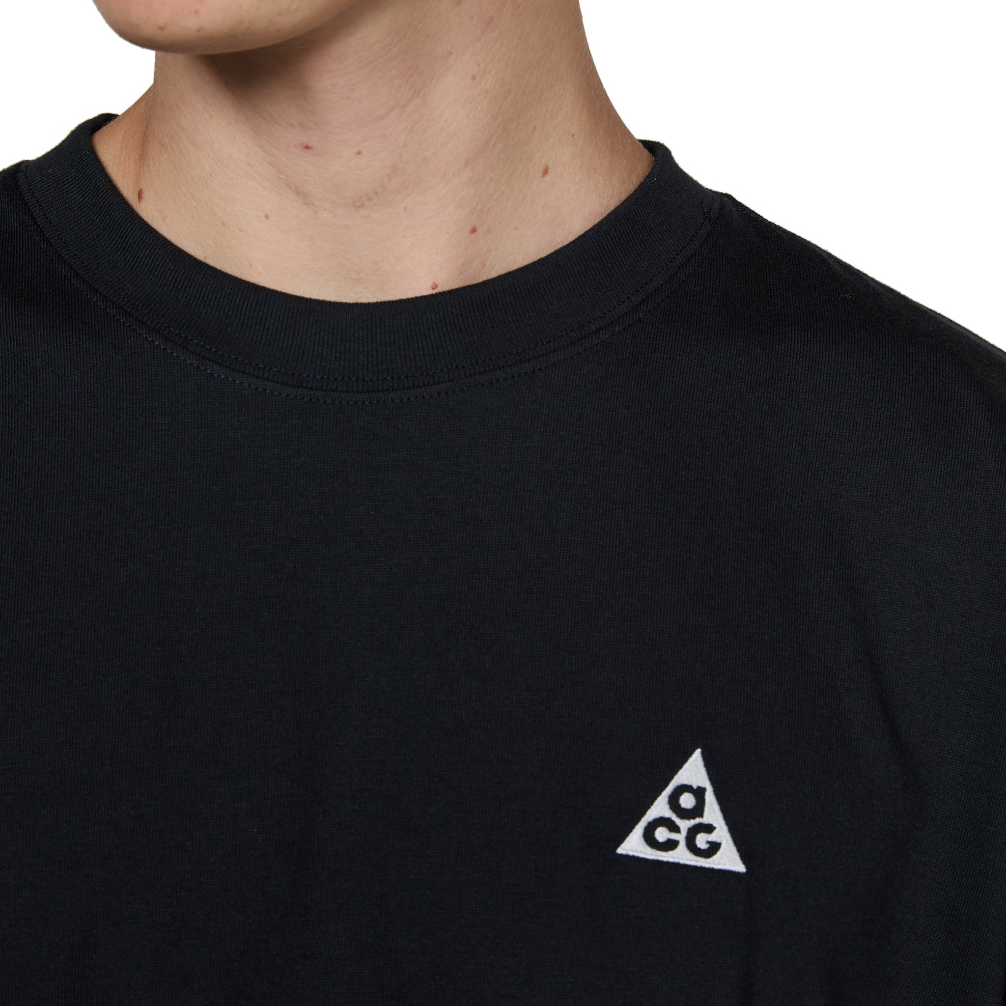 Nike ACG Dri-FIT Max90 Performance T-Shirt for Men - Moisture Wicking Quick Dry Workout Shirt - Black - Ideal for Hiking, Gym & Outdoor Activities