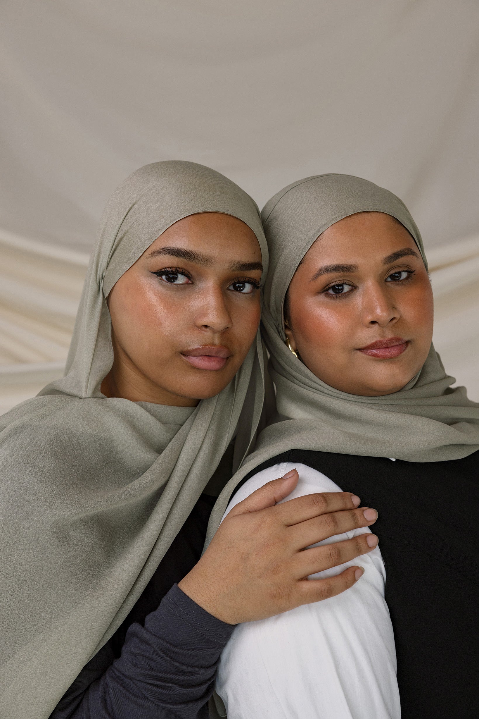 Cedar Mist Silk Chiffon Fabric - Soft Flowy Elegant Material for Dresses, Scarves & Evening Gowns - Perfect for Bridal Wear, Formal Attire & Special Occasions