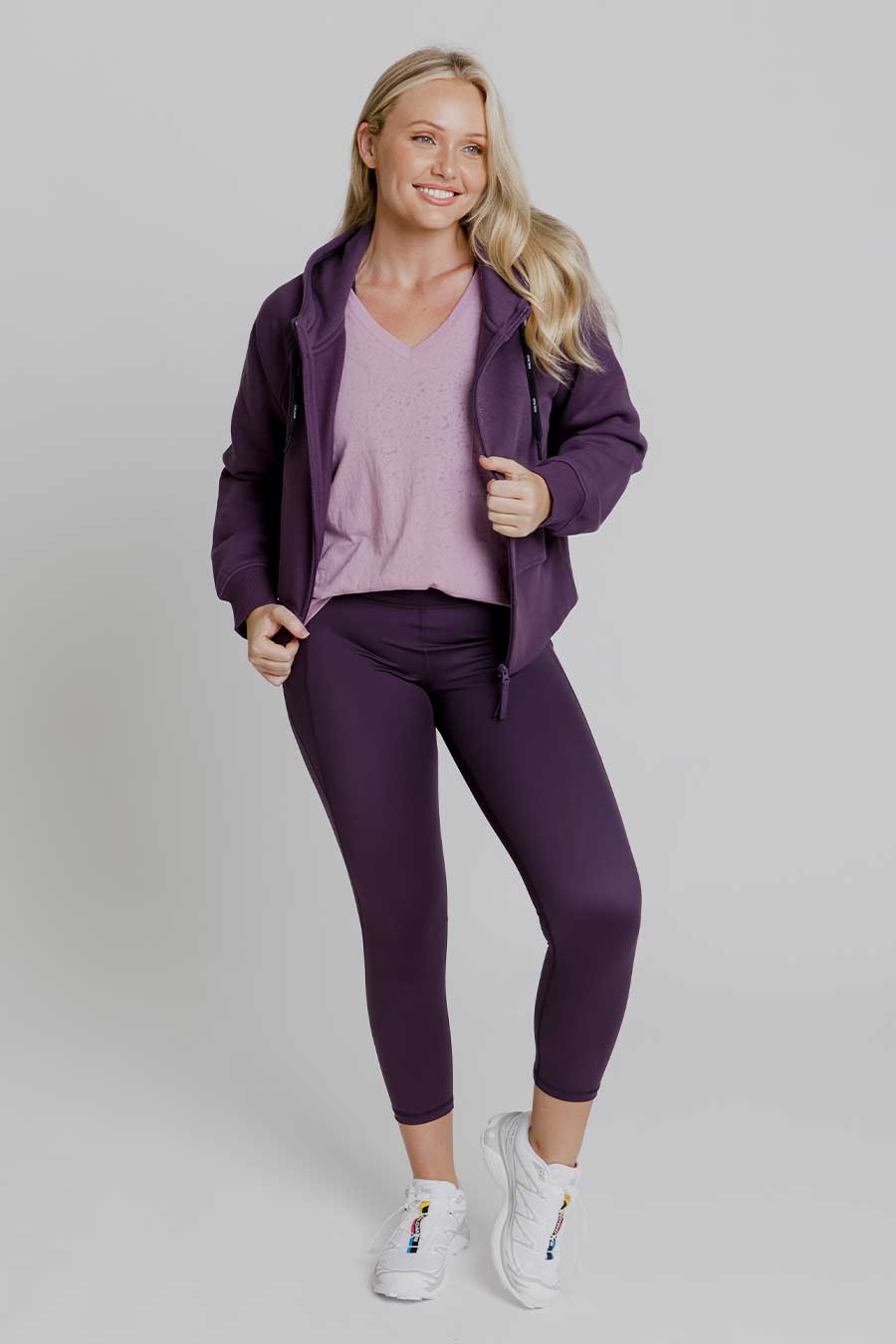 Cropped Zip Up Hoodie for Women - Blackcurrant Color, Lightweight & Stylish Pullover for Casual Wear, Gym, and Outdoor Activities