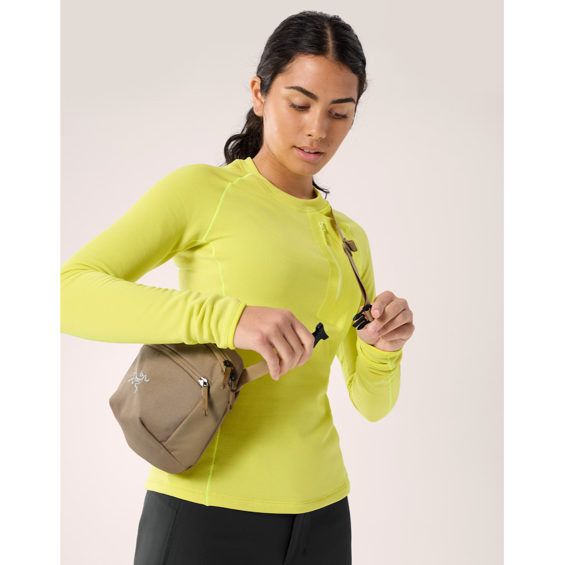 Arc'teryx Mantis 2 Waist Pack - Lightweight Durable Fanny Pack for Hiking, Travel & Everyday Use - Water-Resistant Outdoor Gear for Men & Women
