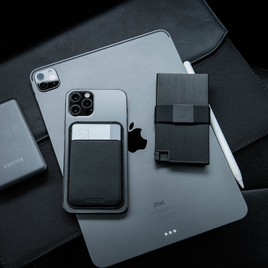 Ekster RFID Blocking Slim Wallet - Premium Leather Card Holder for Men & Women - Perfect for Travel, Business & Everyday Use