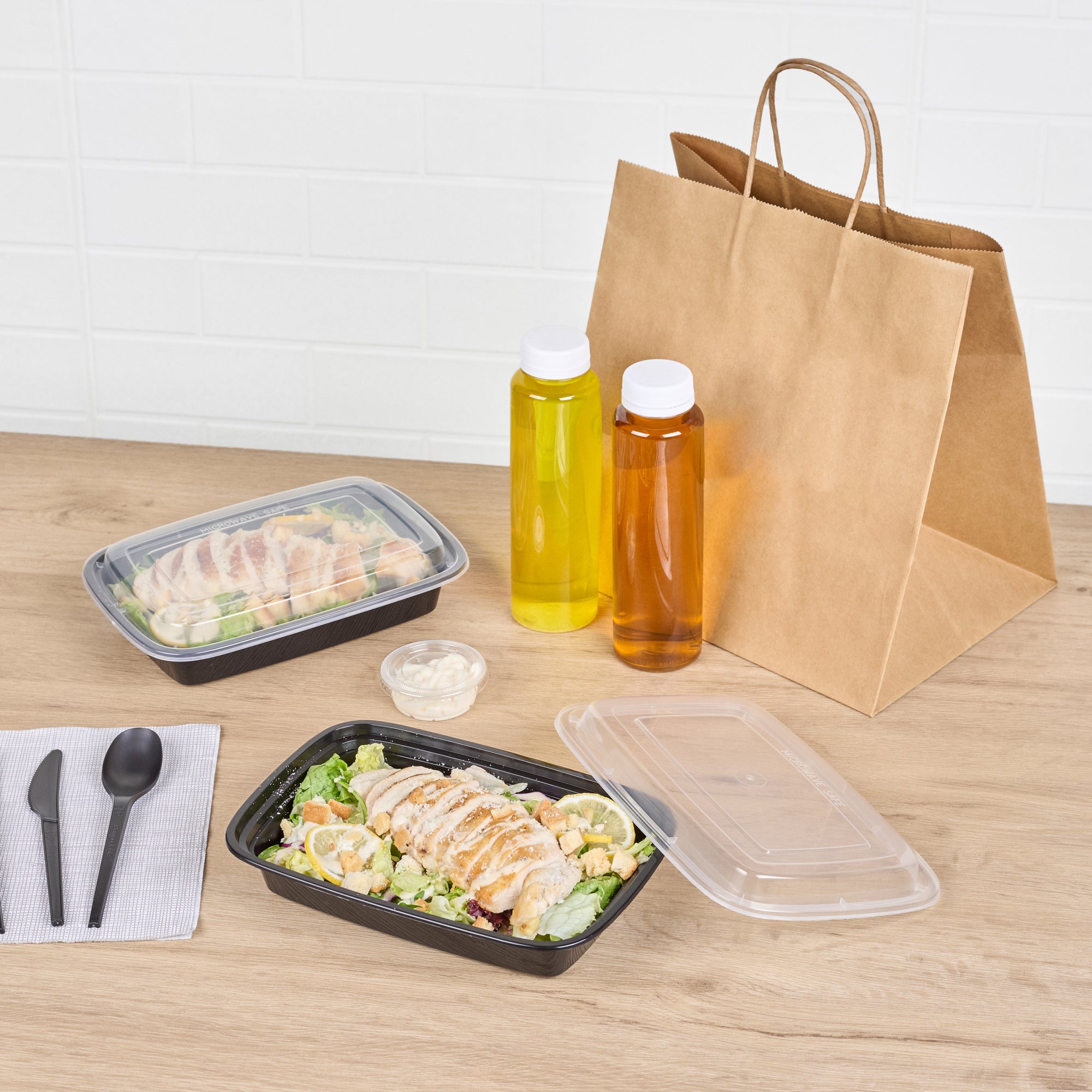 28 oz Black Plastic To Go Containers with Clear Lids - 50 Pack, Microwave Safe Food Storage Boxes (8.75