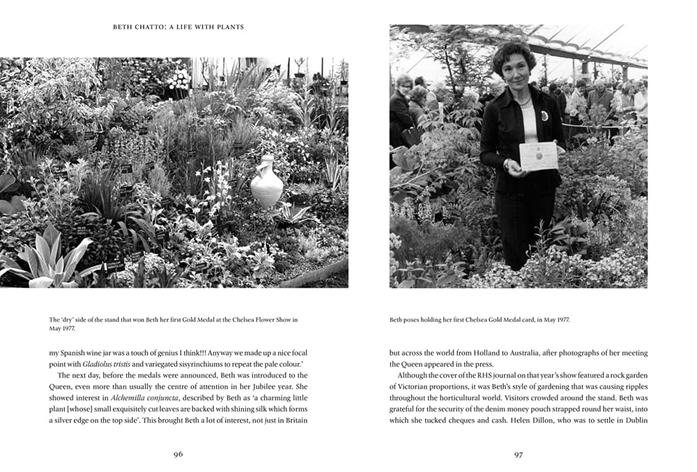 Beth Chatto: A Life with Plants - Gardening Book for Plant Lovers, Horticulture Guide & Botanical Inspiration | Perfect for Home Gardeners, Landscape Designers & Nature Enthusiasts