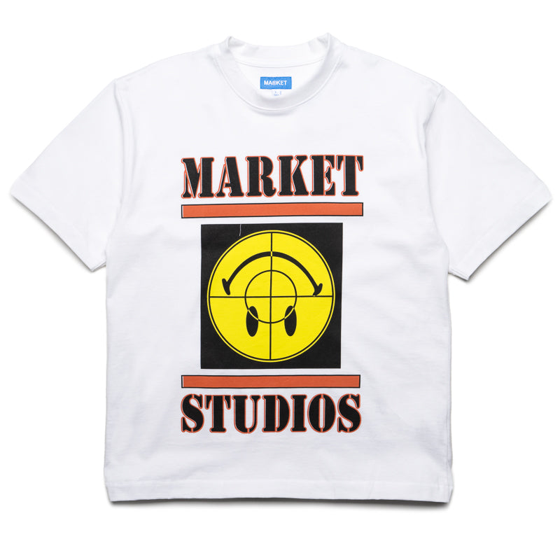 Trendy Smiley Focus Graphic T-Shirt for Men & Women - Soft Cotton White Tee - Perfect for Casual Wear, Street Style & Everyday Outfits