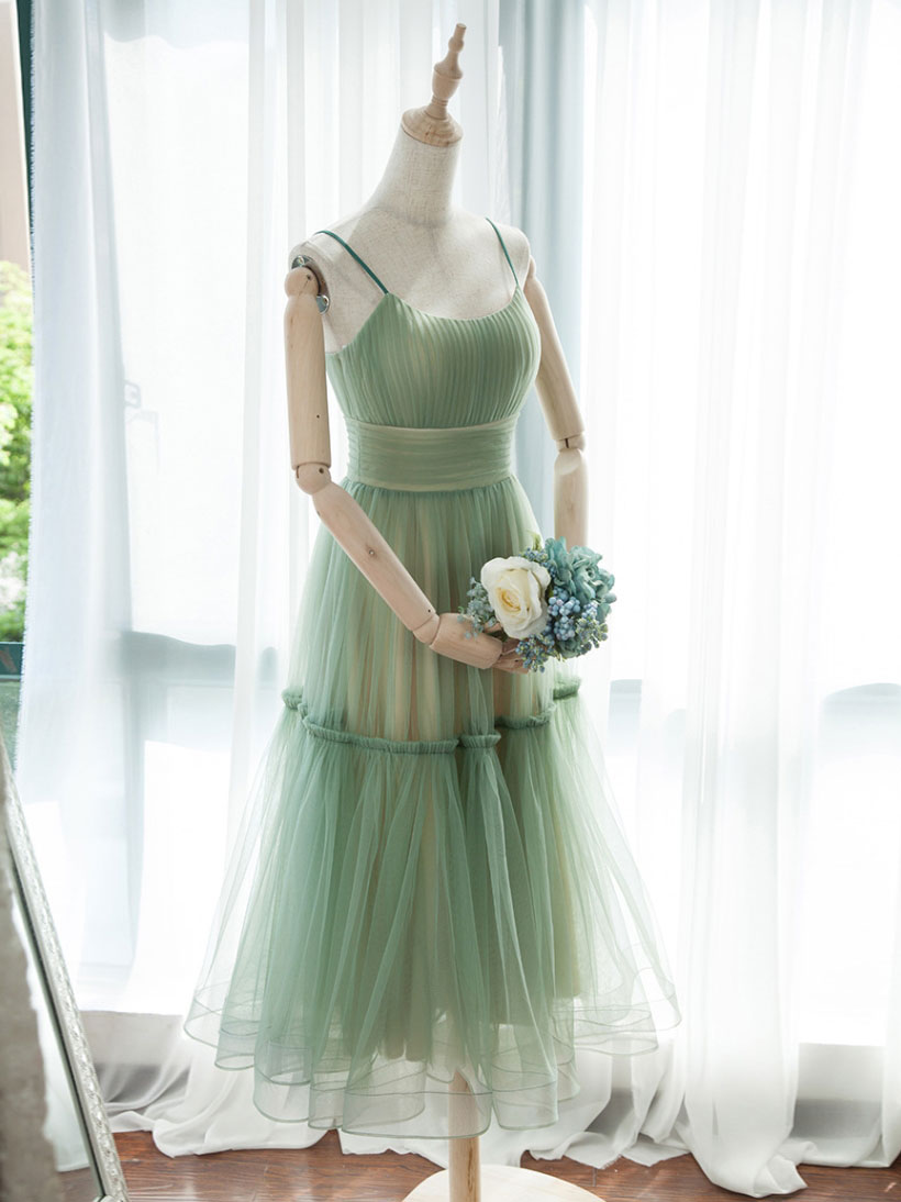 Elegant Green Tulle Short Prom Dress for Homecoming - Perfect for Parties, Dances & Special Occasions