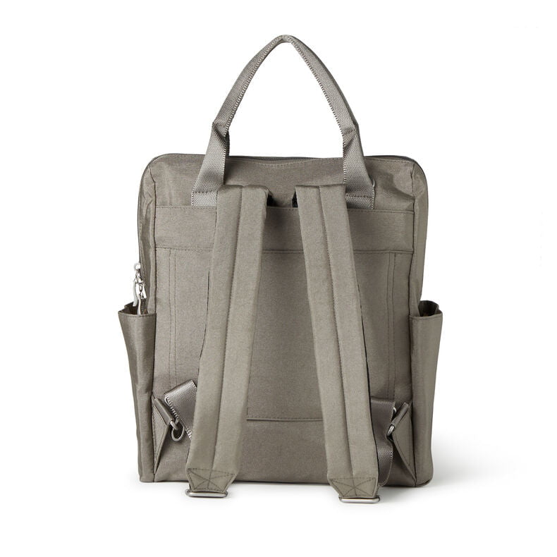 Baggallini Modern Everywhere Laptop Backpack for Women & Men - Lightweight Water-Resistant 15.6 Inch Laptop Bag with USB Charging Port - Perfect for Work, Travel & School