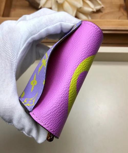 LV Monogram Canvas Zoé Wallet in Pink/Lila - Compact & Stylish for Summer 2019 Collection | Perfect for Everyday Use, Travel & Gift Giving