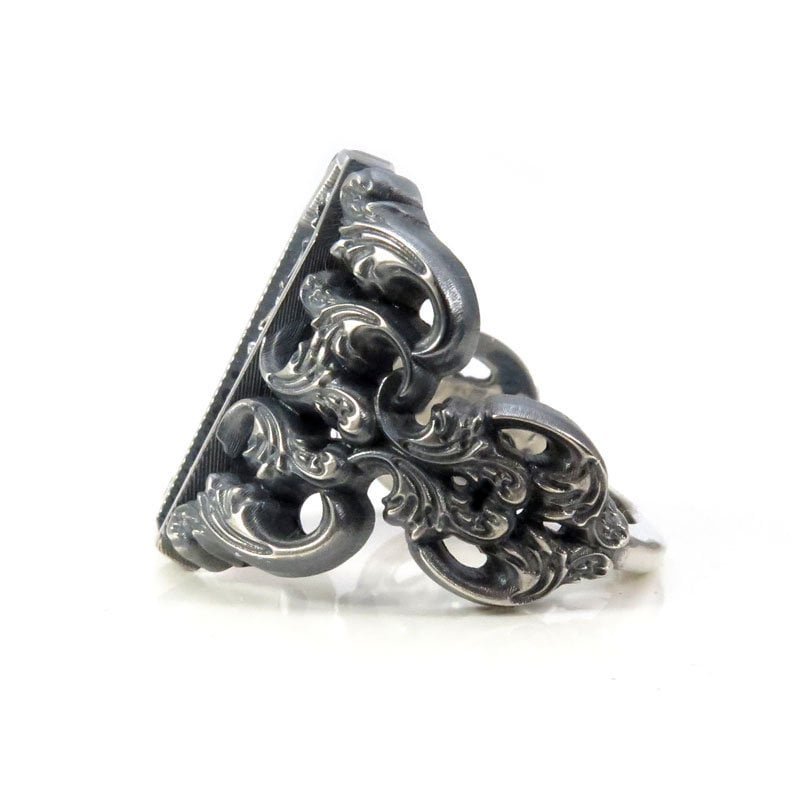 Gothic Memento Mori Ring with Baroque Silver Scrolls & Skeleton Design - Size 6, 8, M - Victorian Mourning Jewelry for Halloween, Dark Aesthetic Fashion - Perfect for Gothic Weddings, Spooky Parties & Everyday Statement Jewelry