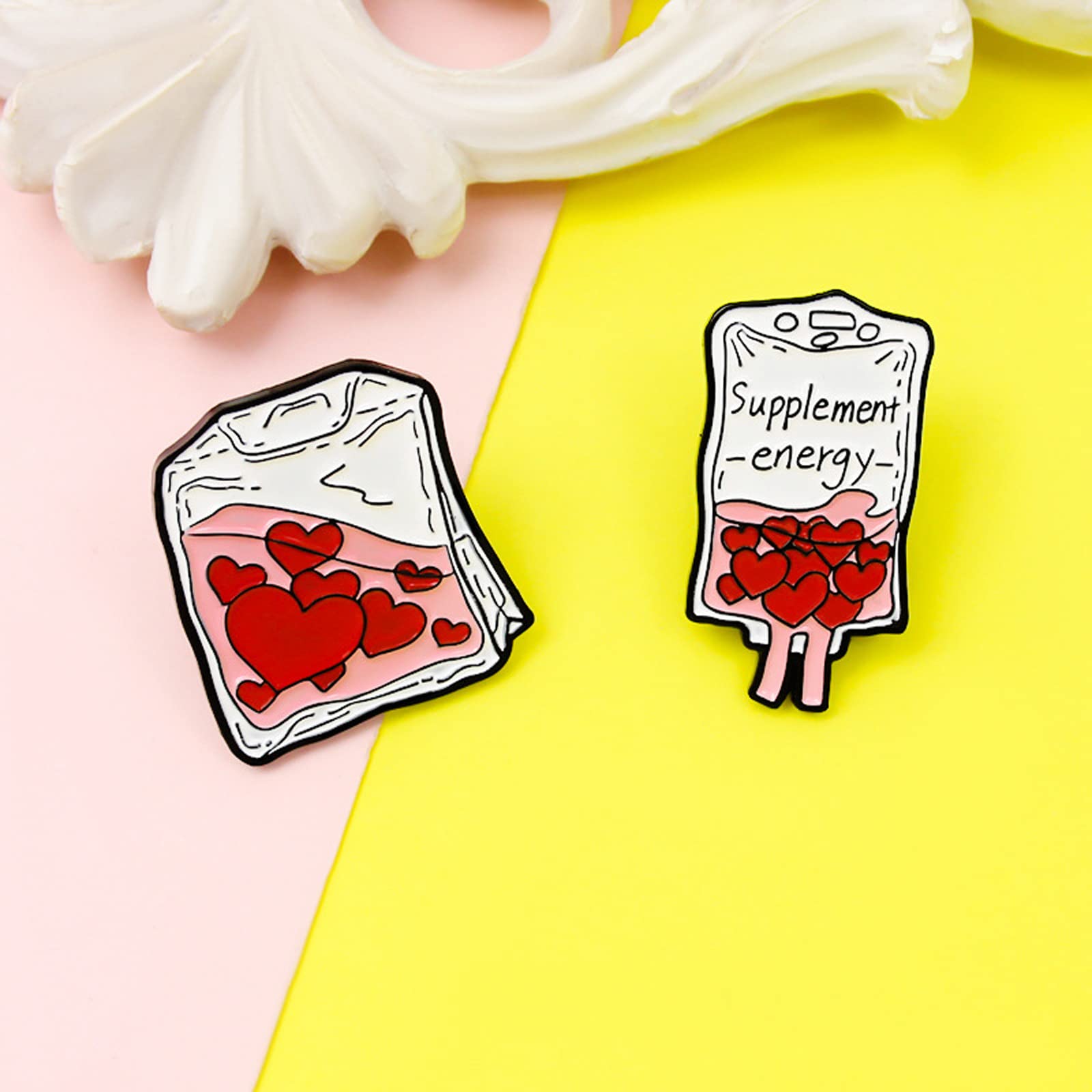 Uterus & Ovaries Enamel Brooch Pin - Medical Nurse Lapel Badge for Doctors, Nurses, Women & Students - Perfect for Graduation Gifts, Medical Appreciation & Healthcare Events