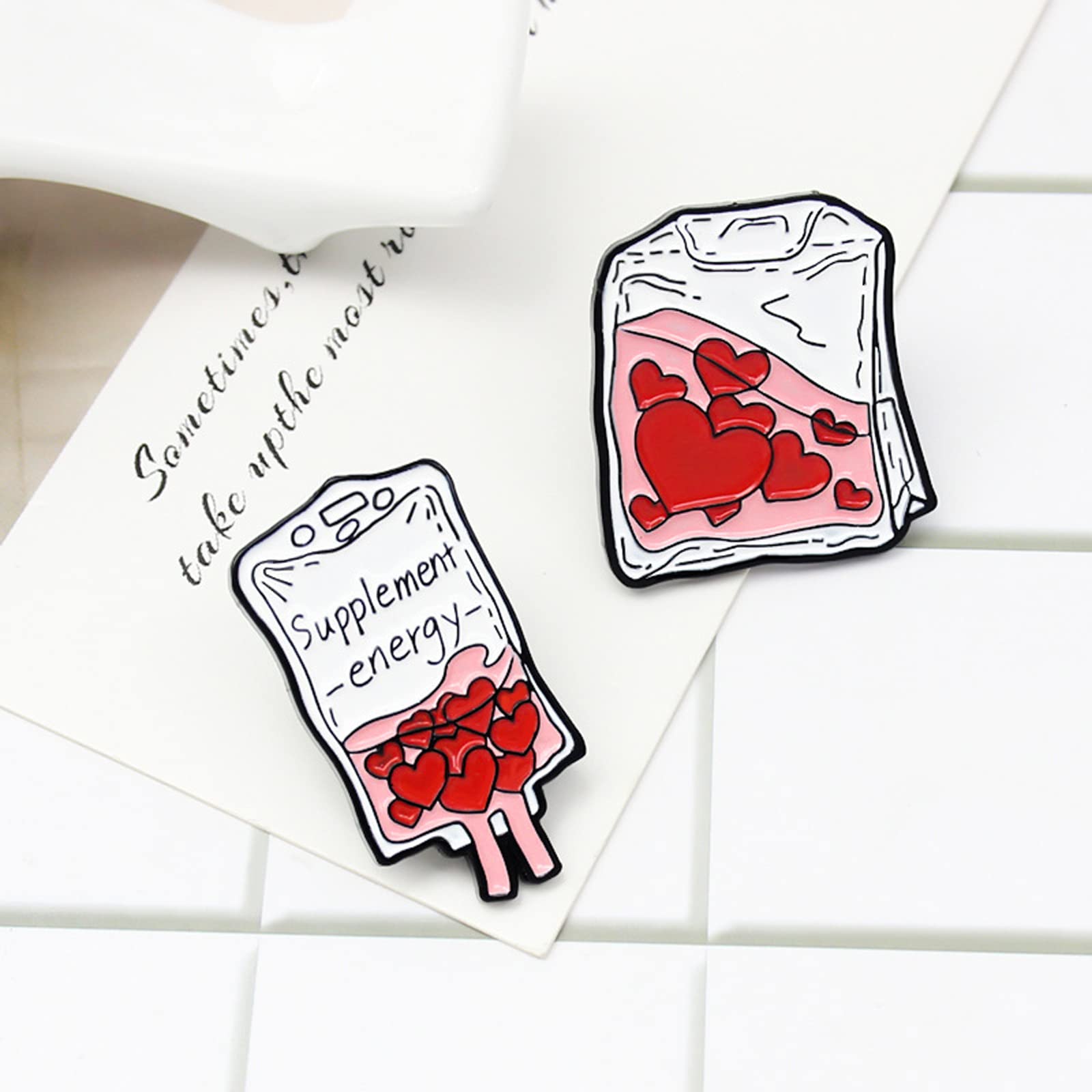 Uterus & Ovaries Enamel Brooch Pin - Medical Nurse Lapel Badge for Doctors, Nurses, Women & Students - Perfect for Graduation Gifts, Medical Appreciation & Healthcare Events