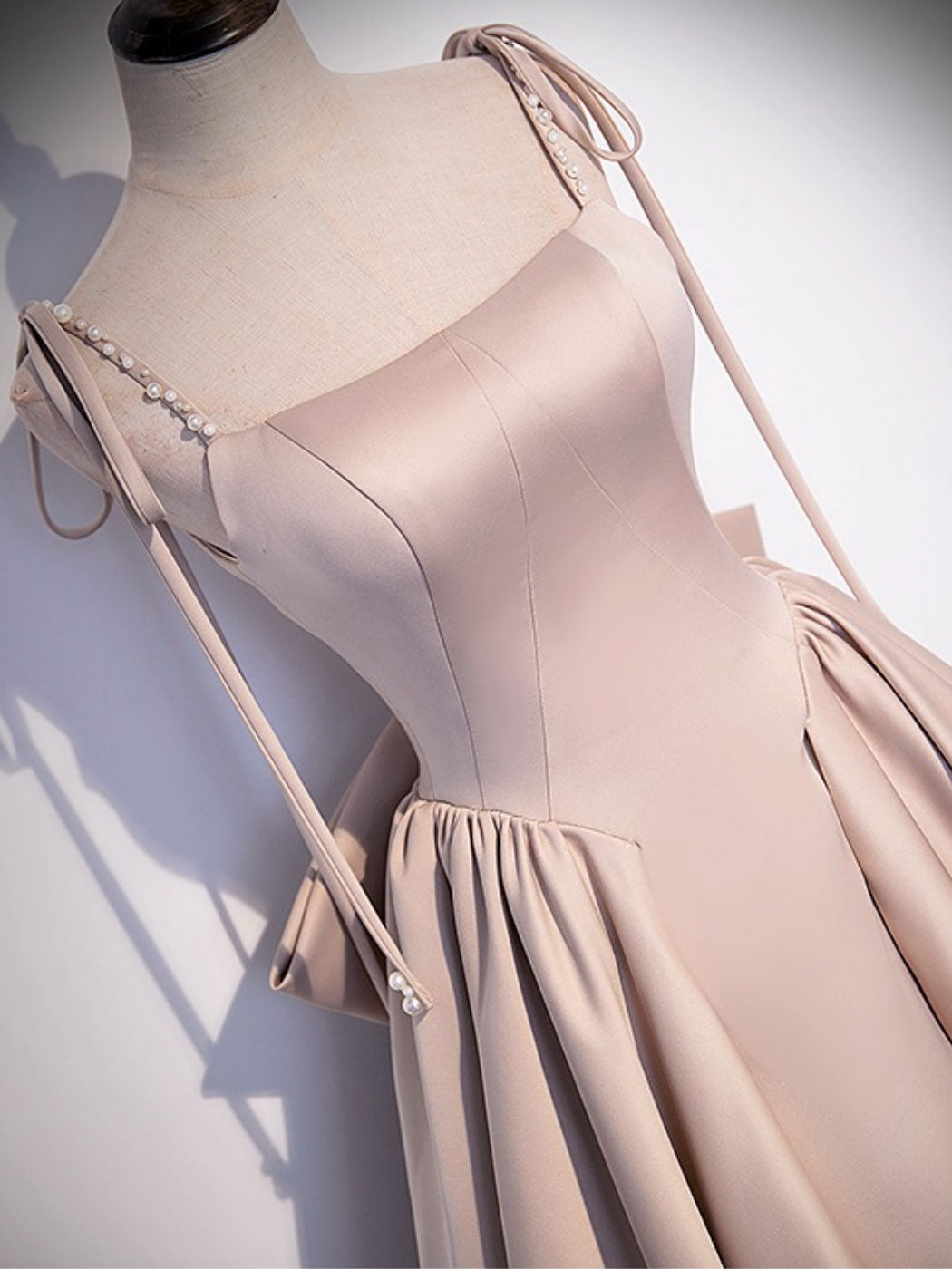 Elegant Champagne A-Line Satin Long Prom Dress for Women - Formal Evening Gown for Homecoming, Ball, Wedding & Special Occasions
