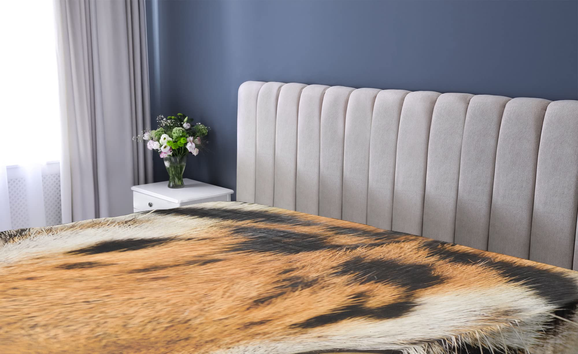 Ambesonne Savannah Fitted Sheet - Tiger Eyes Hunter Look Feline Camouflage Animal Print Bed Cover with Deep Pocket Elastic, Twin XL Size, Orange & Black - Perfect for Jungle Theme Bedroom Decor, Kids Room, or Wild Animal Lovers