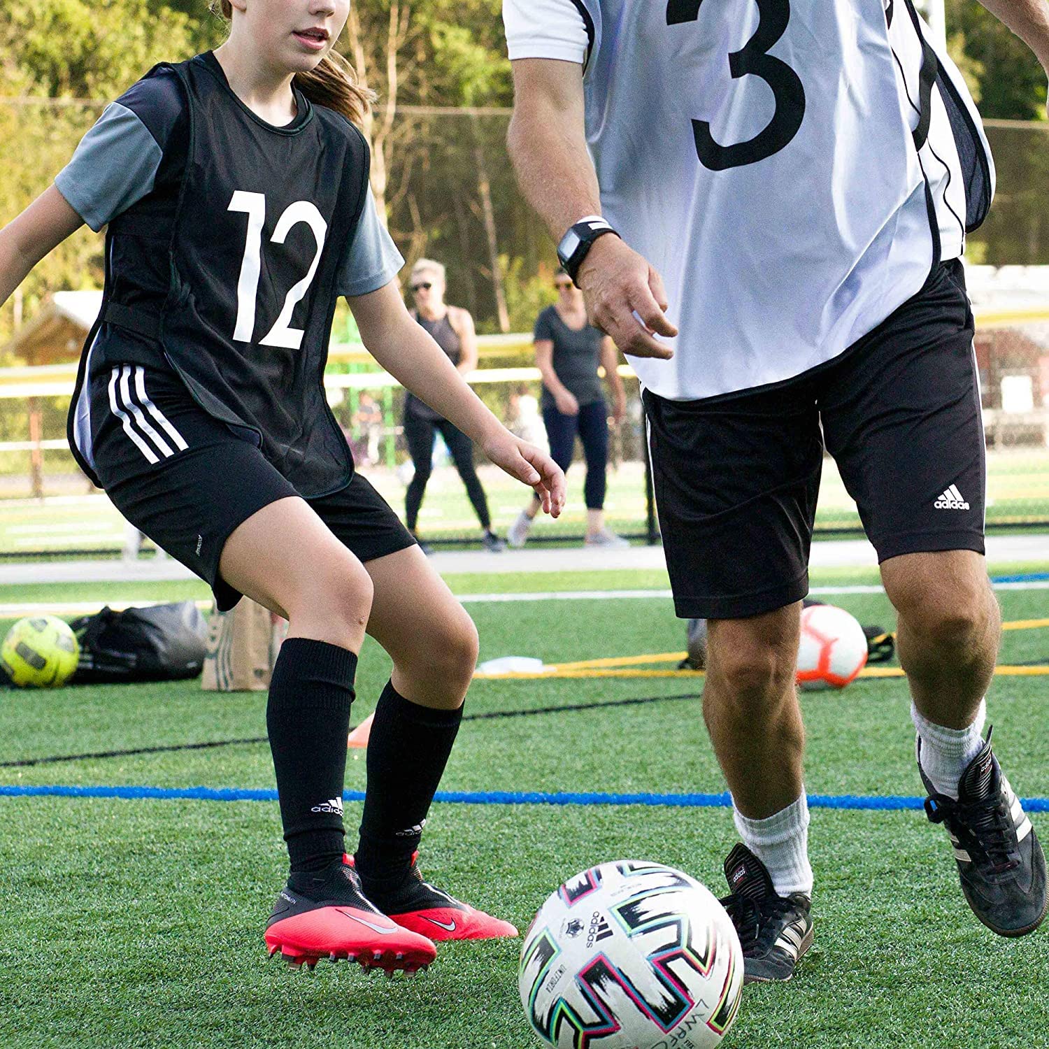 Reversible Numbered Practice Vest for Soccer & Basketball - Pinnies for Games, Tryouts, Leagues & Team Training