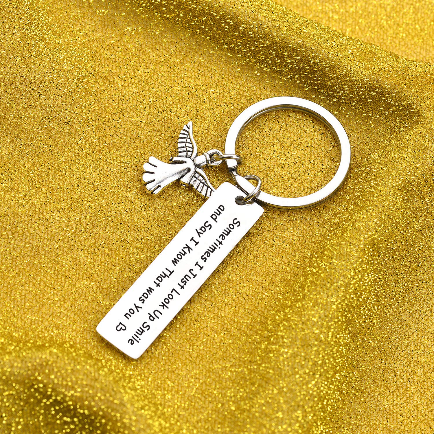 In Memory of Dad & Mom - Memorial Keychain for Loss of Loved Ones, Sympathy Bereavement Gift, Keepsake Jewelry for Grieving - Perfect for Funerals, Memorial Services & Comforting Loved Ones