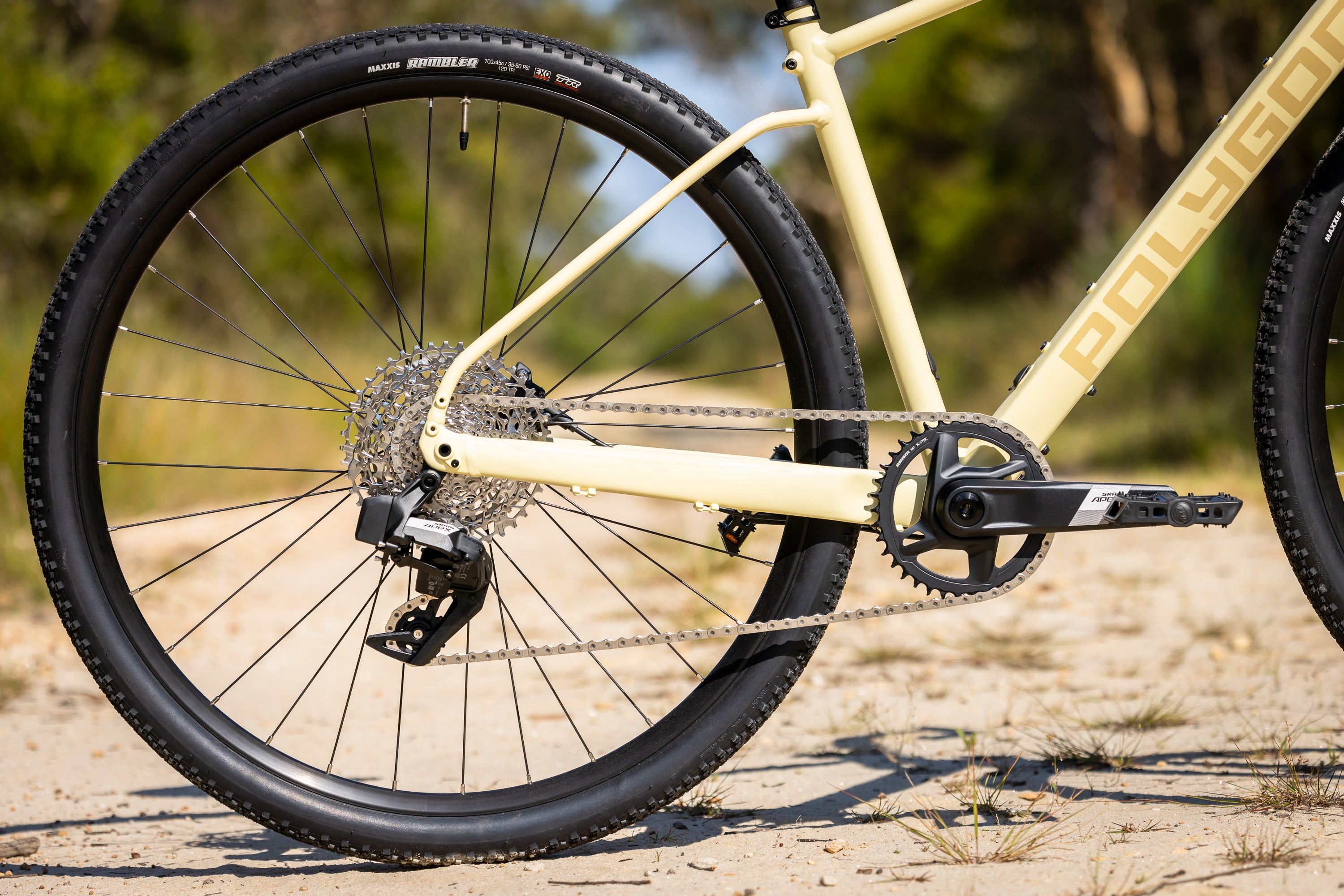 Polygon Bend R6X Gravel Bike - Lightweight Aluminum Frame, Shimano GRX Groupset, All-Terrain Performance for Adventure Riding & Commuting