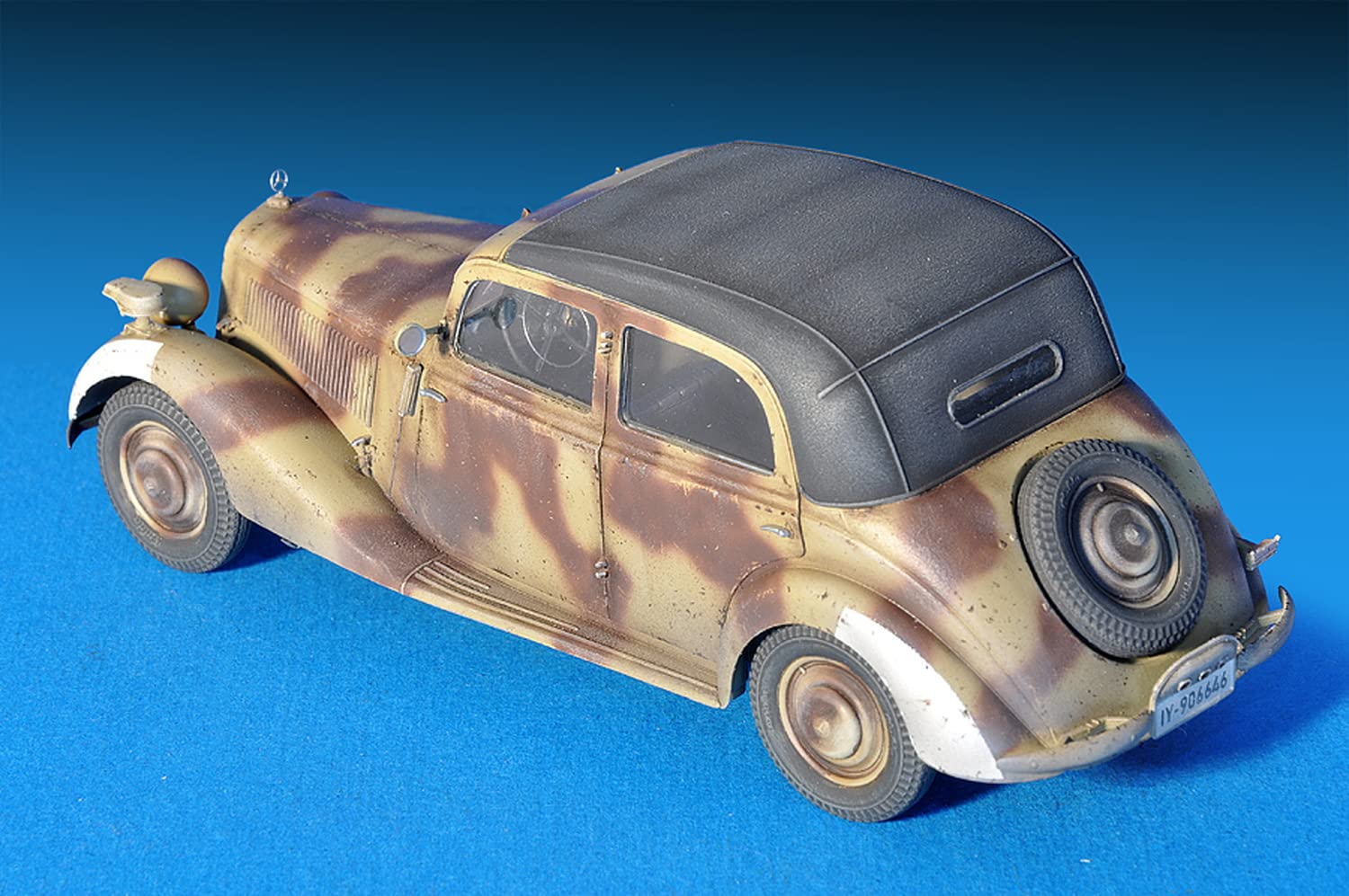 1:35 Scale German Staff Car 170V Plastic Model Kit - WWII Military Vehicle for Collectors & Hobbyists - Perfect for Dioramas, Historical Displays & Model Building Projects