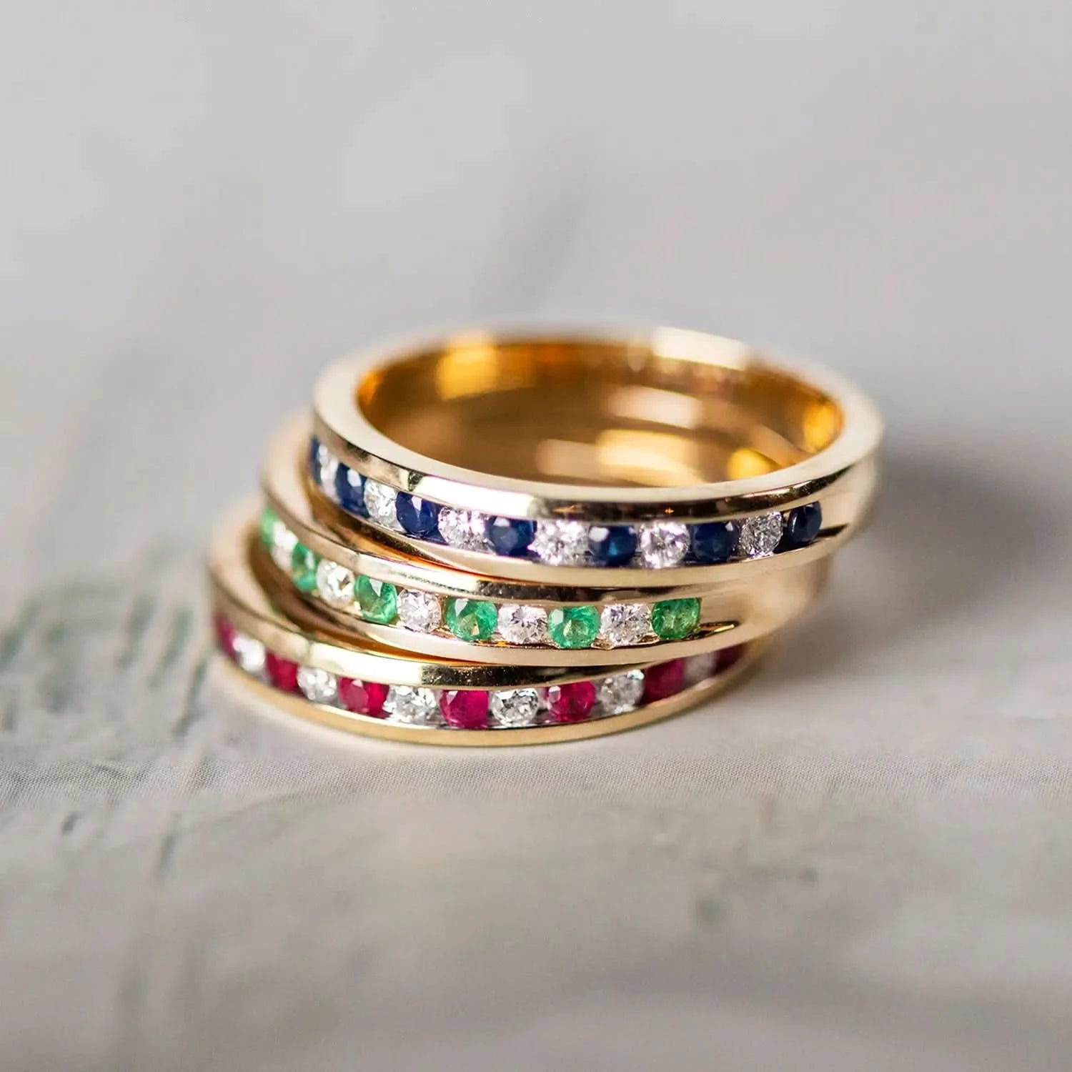 Emerald & Diamond Solid Gold Eternity Ring for Women - 14K/18K Real Gold Wedding Band, Anniversary Gift for Her - Perfect for Engagements, Weddings & Special Occasions