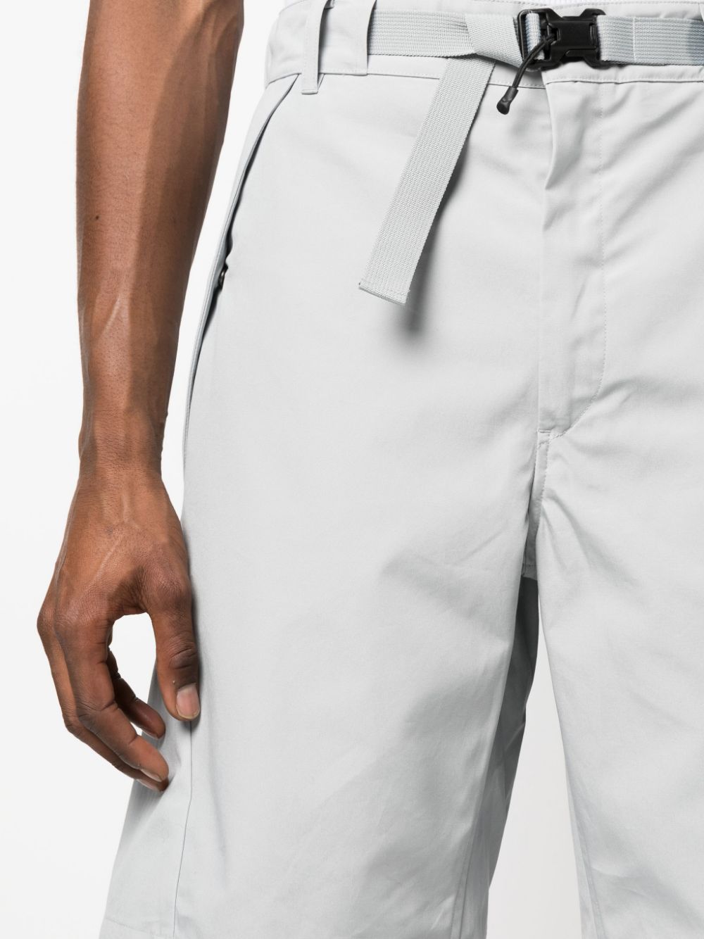 C.P. COMPANY METROPOLIS Grey Shorts for Men - Lightweight Casual Summer Shorts with Pockets | Perfect for Outdoor Activities, Travel & Streetwear Fashion