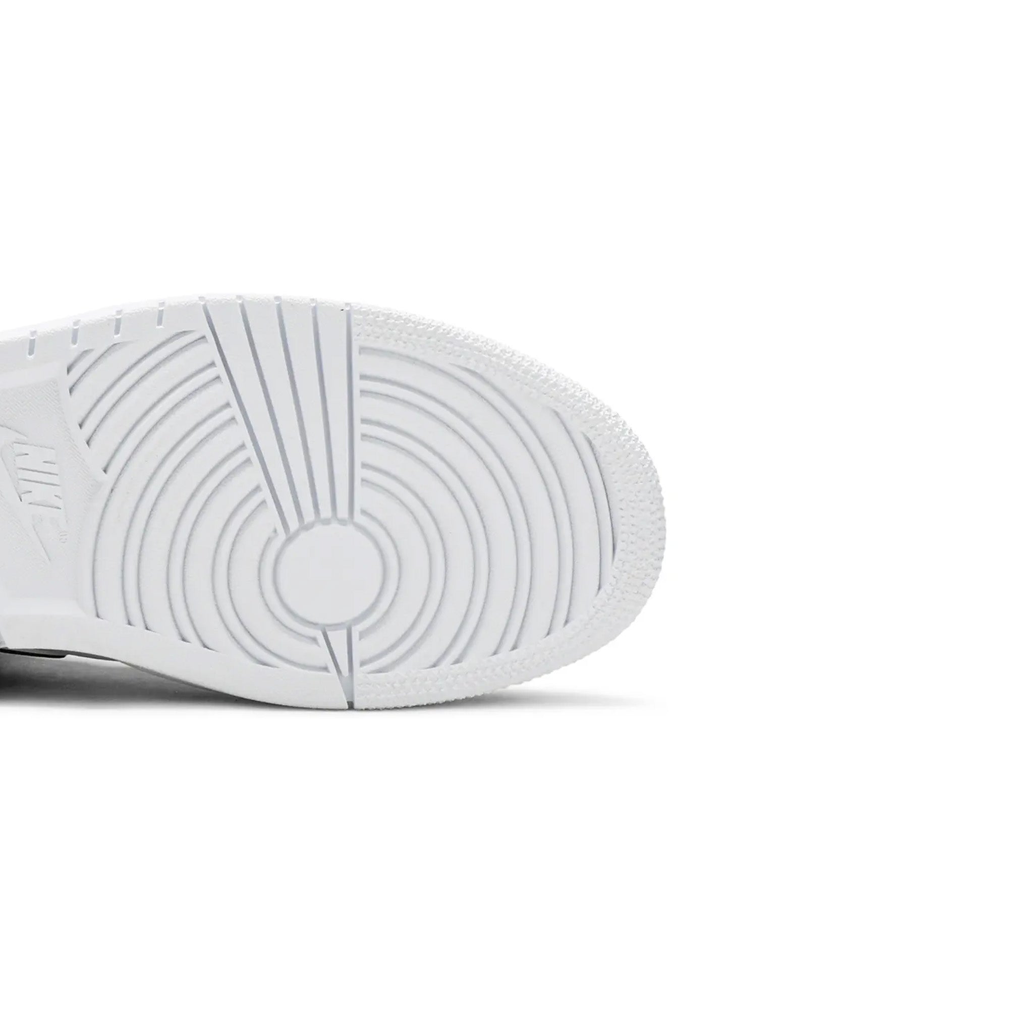 Air Jordan 1 Mid Sneakers - White Black Gym Red Basketball Shoes for Men (2019 Release) | Perfect for Streetwear, Casual Outfits & Basketball Games
