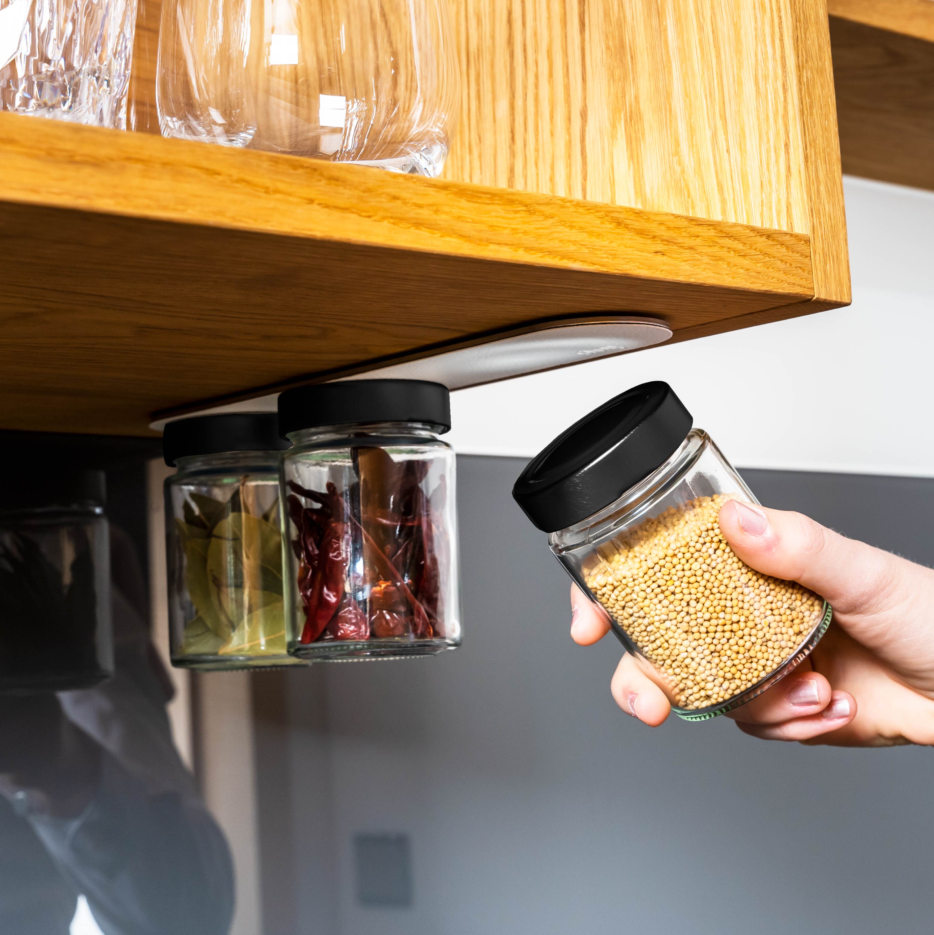 Premium White Magnetic Spice Jars with Holder - 192ml Glass Containers for Kitchen Organization & Spice Storage - Perfect for Pantry, Spice Rack & Refrigerator
