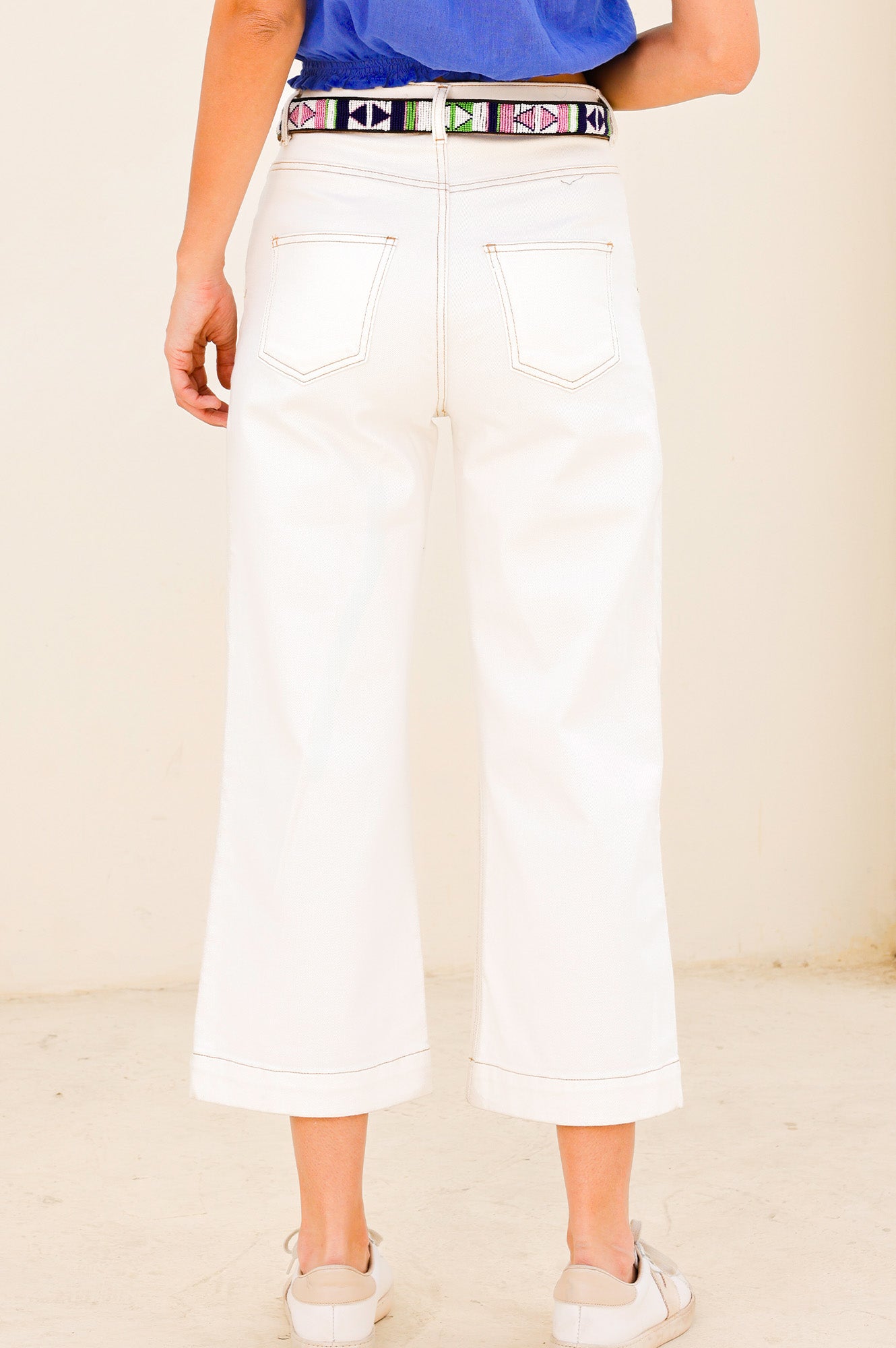 Stylish Denim Wide Leg Crop Jean in Ecru - Perfect for Casual Outfits & Everyday Wear