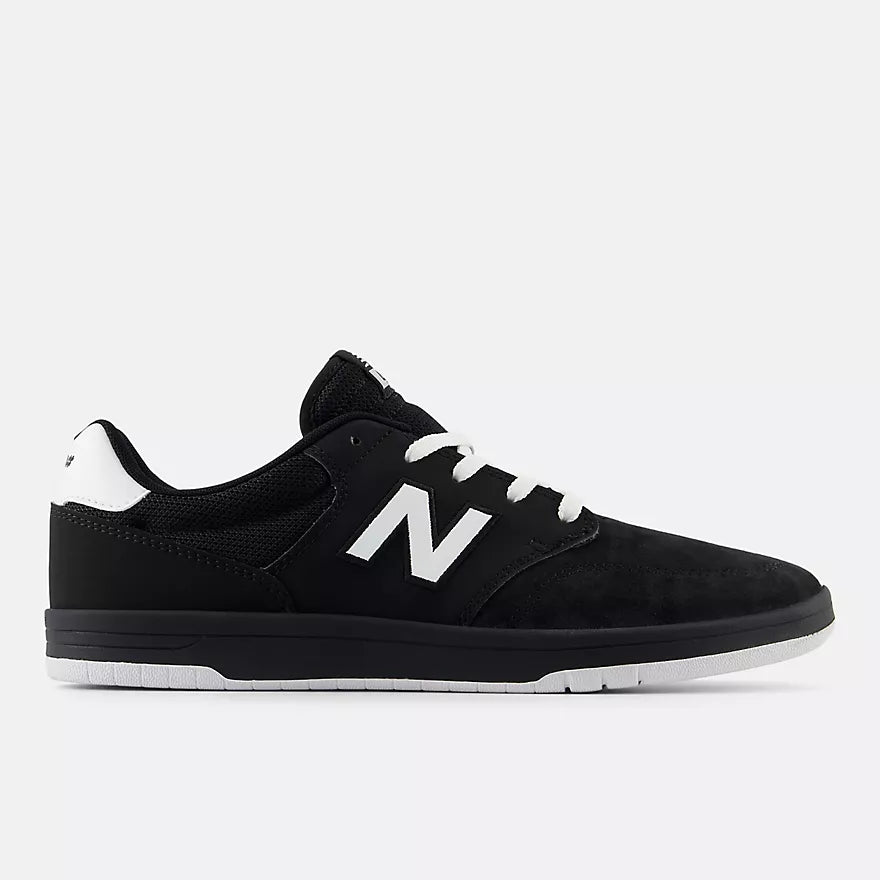 New Balance Numeric 425 Limited Edition Skate Shoes for Men - High-Performance Skateboarding Sneakers with Durable Suede & Rubber Outsole - Perfect for Street Skating & Urban Fashion