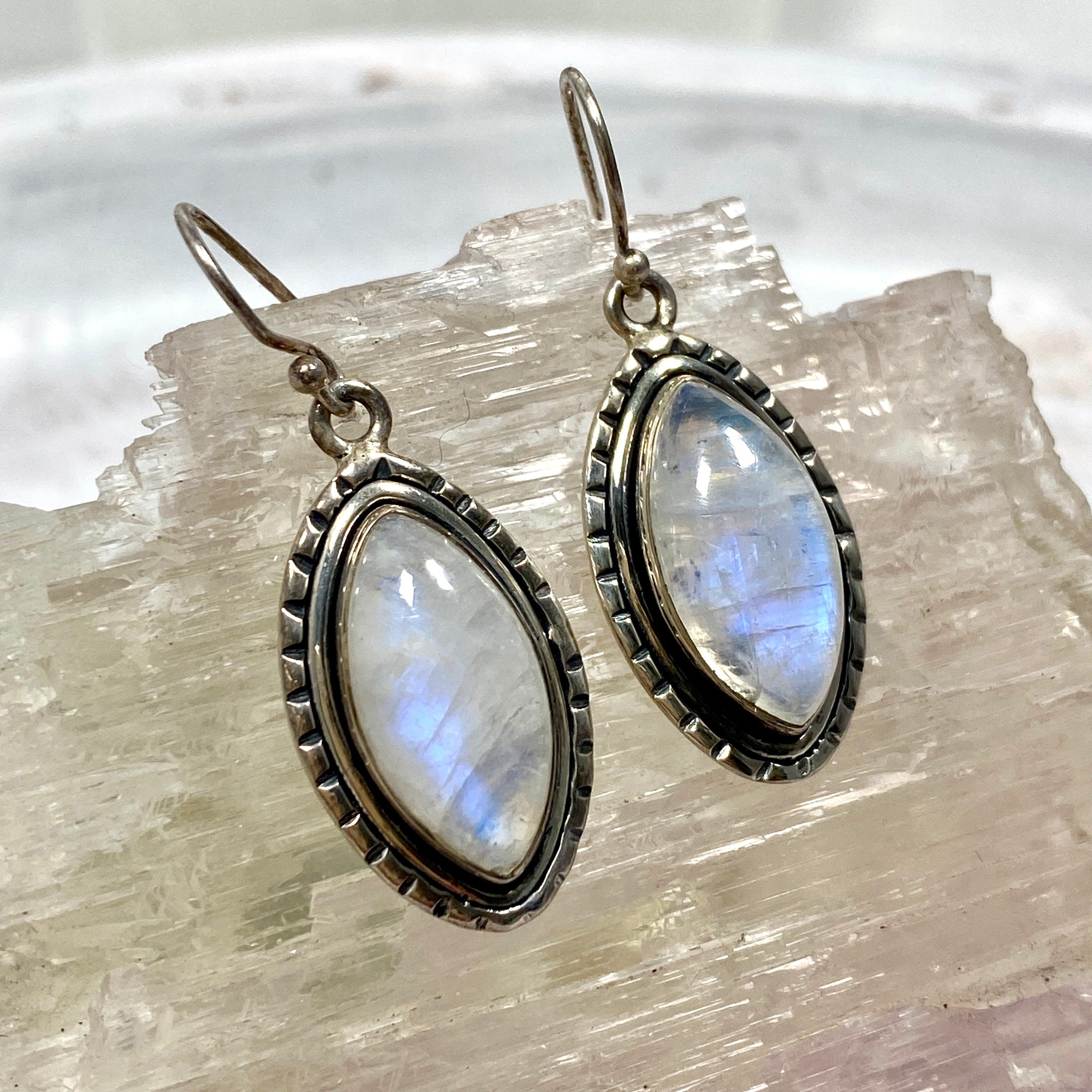 Moonstone Teardrop Earrings for Women – Genuine Gemstone Dangle Earrings – Elegant Jewelry Gift for Birthday, Anniversary & Special Occasions – Perfect for Weddings, Parties & Everyday Wear