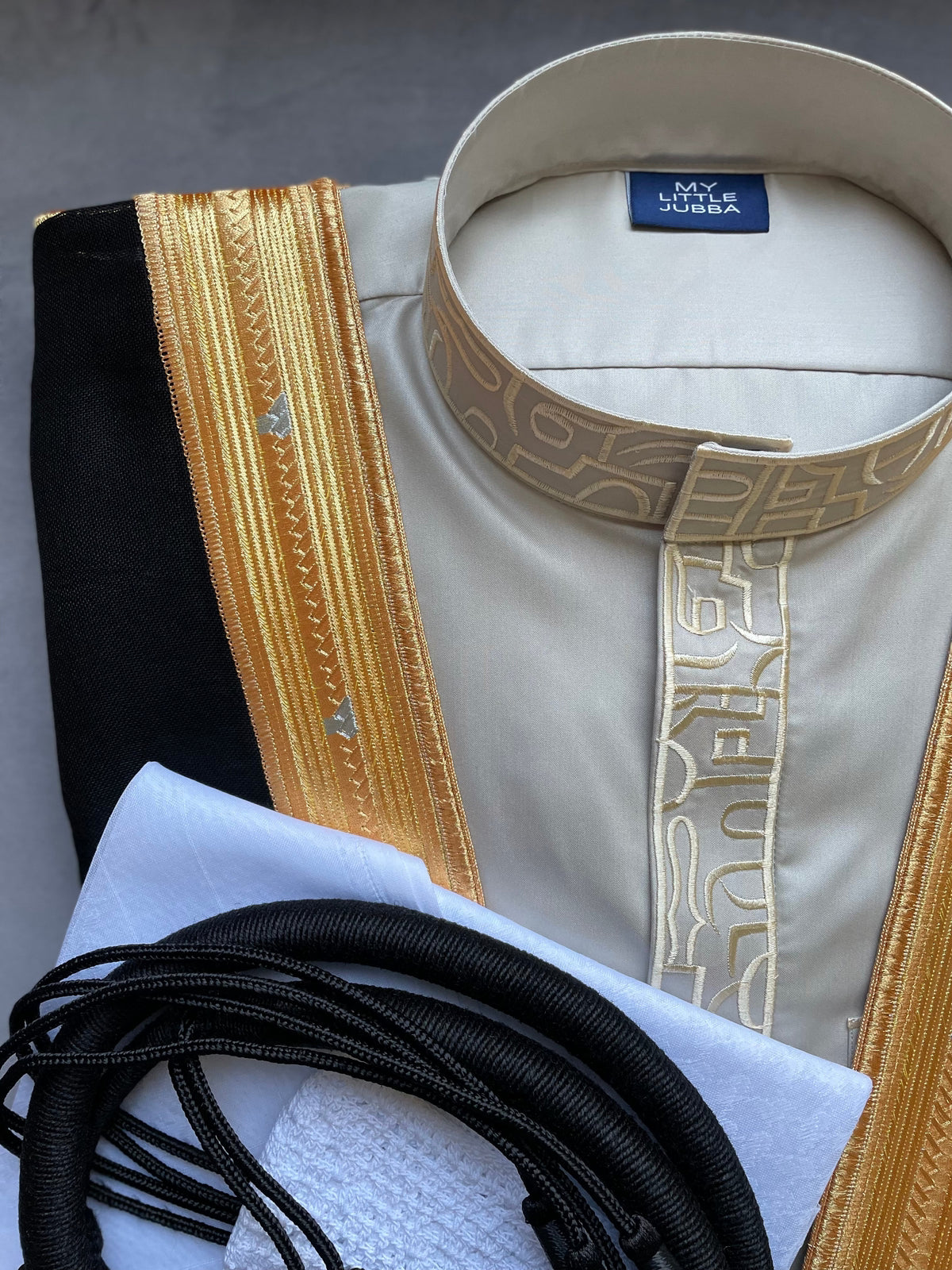 Men's Light Grey Thobe with Gold Embroidery - 5 Piece Islamic Outfit Set for Eid, Wedding & Special Occasions