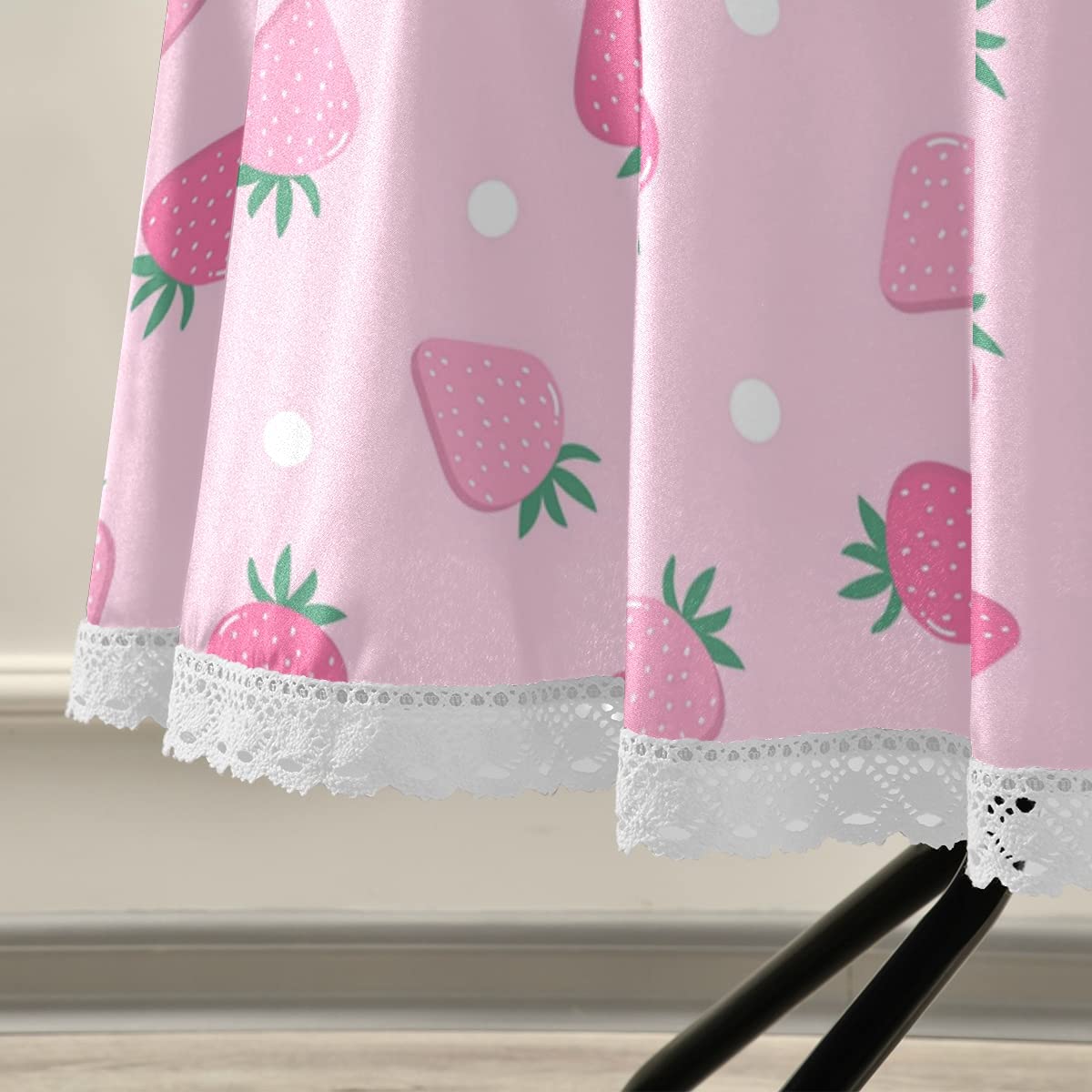 AUUXVA 60 Inch Round Tablecloth - Cute Pink Strawberry Dot Design, Wrinkle-Resistant Lace Table Cover for Kitchen, Patio, Birthday Party & Dining Room Decor | Perfect for Indoor & Outdoor Celebrations