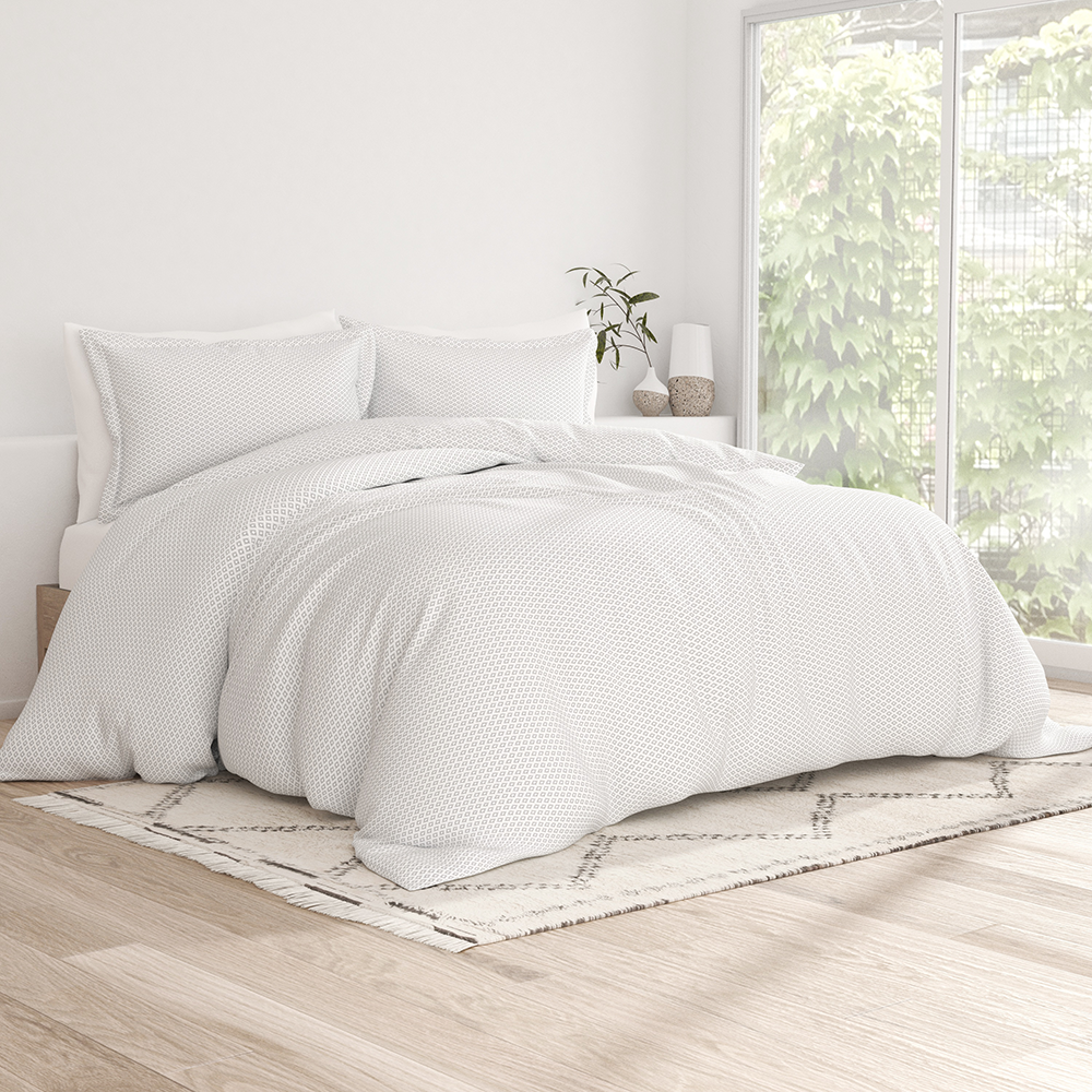 Polaris Pattern 3 Piece Duvet Cover Set - Soft & Breathable Bedding - Perfect for Master Bedroom, Guest Room & Dorm Decor