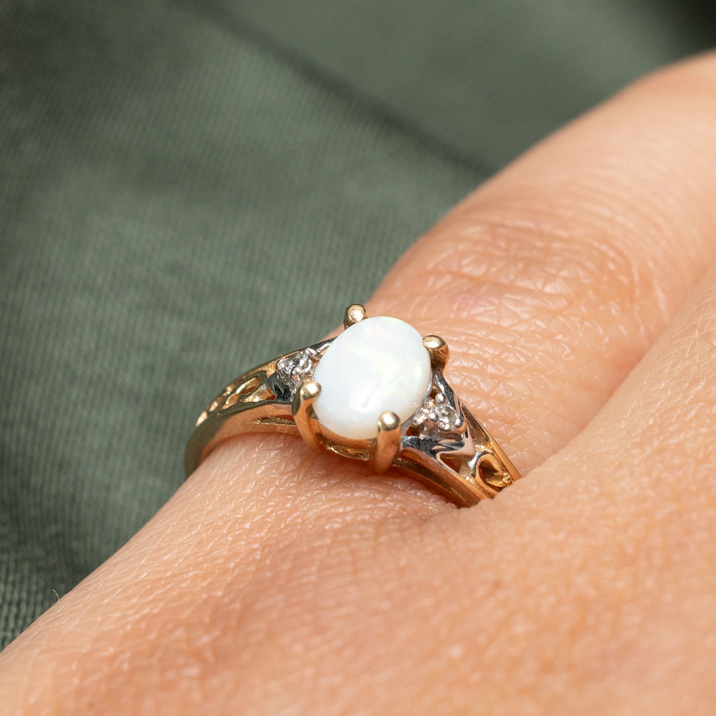 Elegant Two Tone Opal & Diamond Ring - 0.44ct Opal with 0.02ctw Diamonds - Size 6 - Perfect for Engagement, Anniversary & Special Occasion Gifts