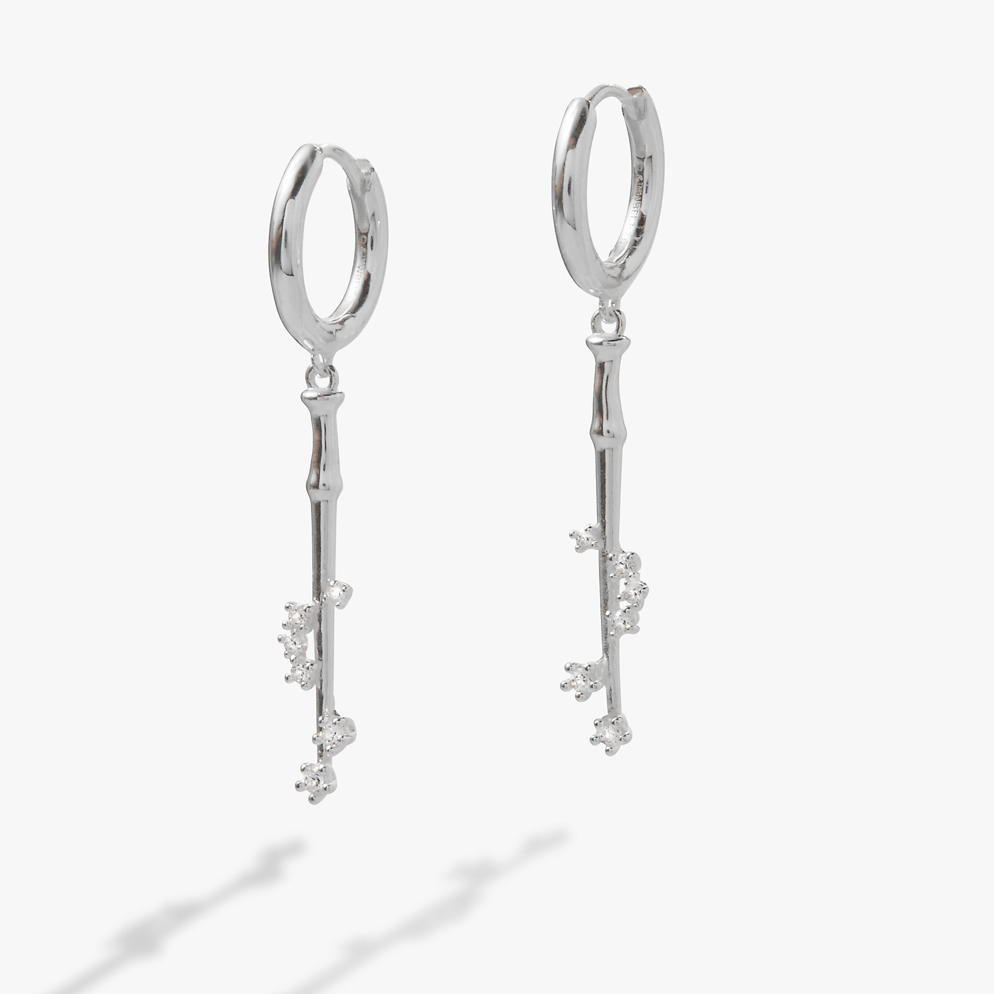 Harry Potter™ Wand Hoop Earrings - Magical Jewelry for Fans, Halloween Costume & Cosplay Accessories - Perfect Gift for Potterheads