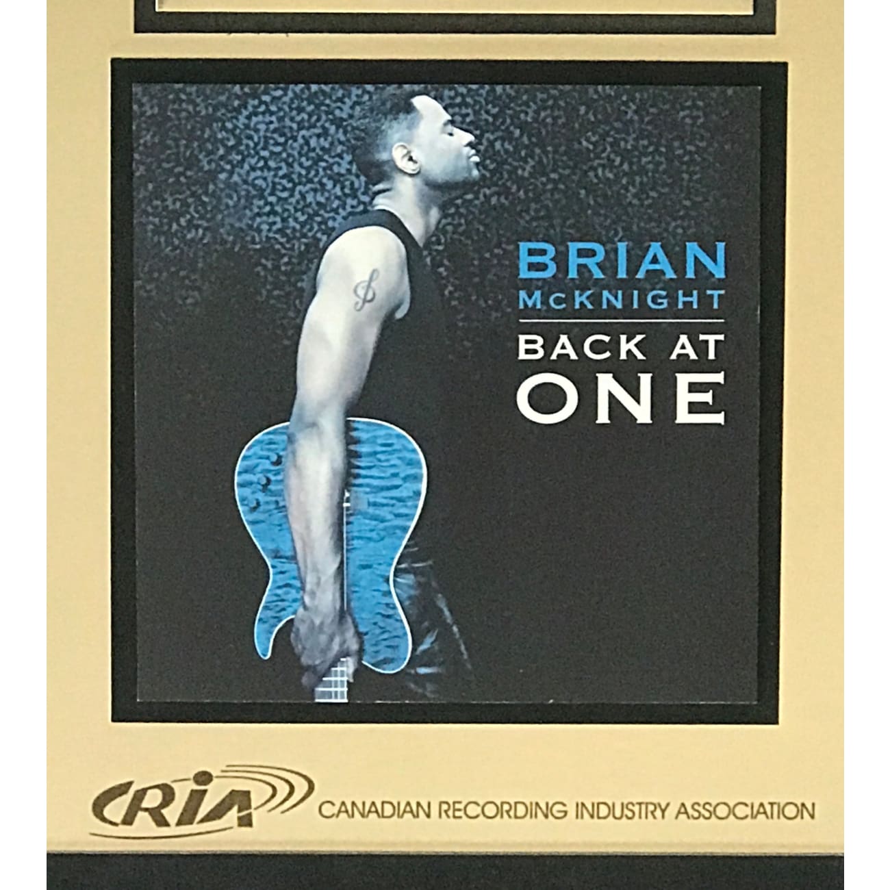 Brian McKnight 'Back At One' CRIA Gold Album Award - Rare Collectible Music Memorabilia for Fans & Collectors | Perfect for Display in Music Rooms, Studios, or as a Gift for R&B Enthusiasts