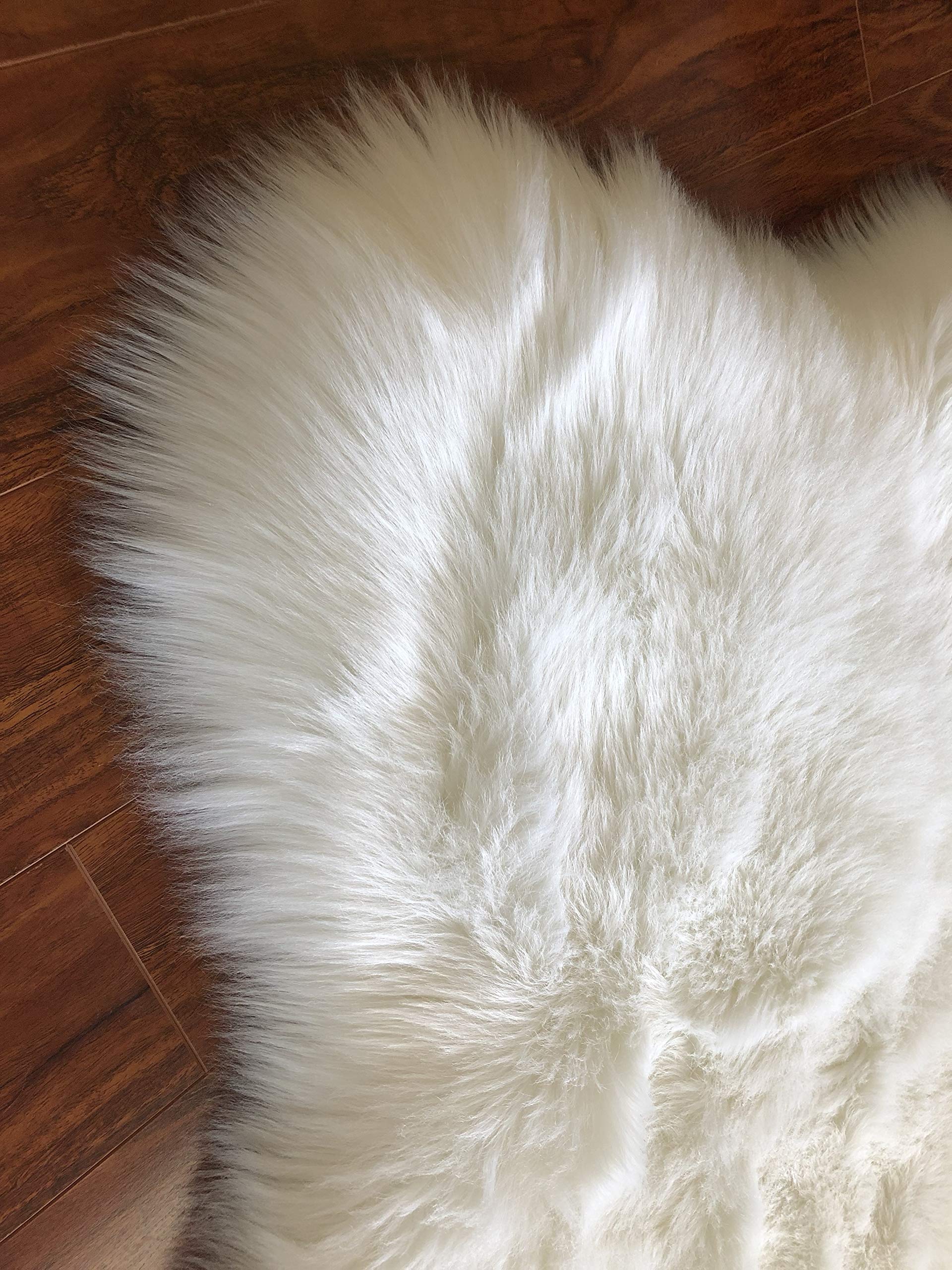 LAMBZY Genuine Sheepskin Silky Soft Area Rug - Thick Non-Slip Bottom, Machine Washable & Stain Resistant - Perfect for Kids Room, Nursery, Living Room & Bedroom Decor - 3' x 3'2
